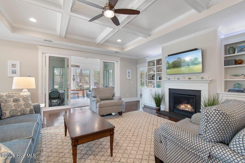 100562919 | Photo 18