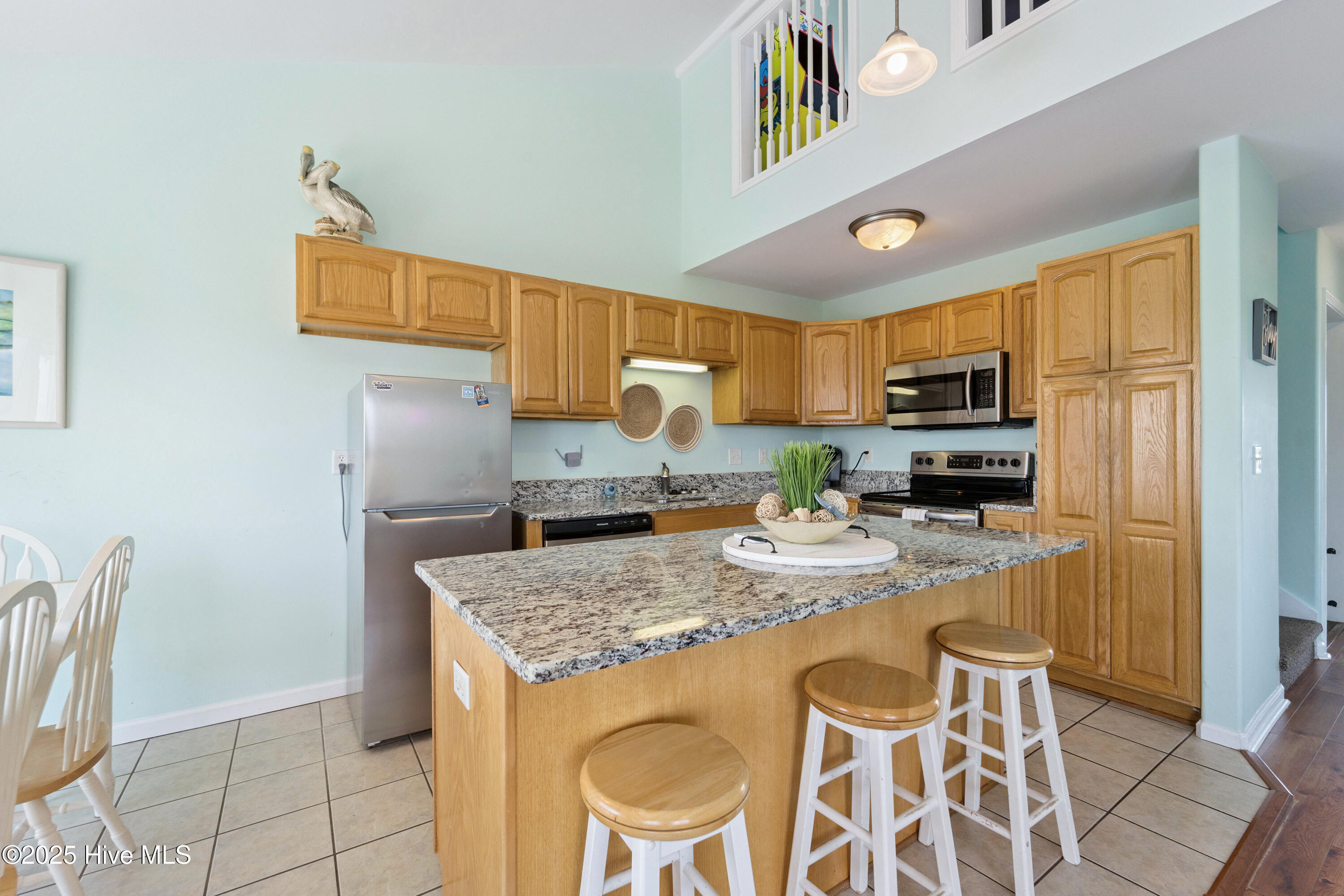 100556675 | Photo 103