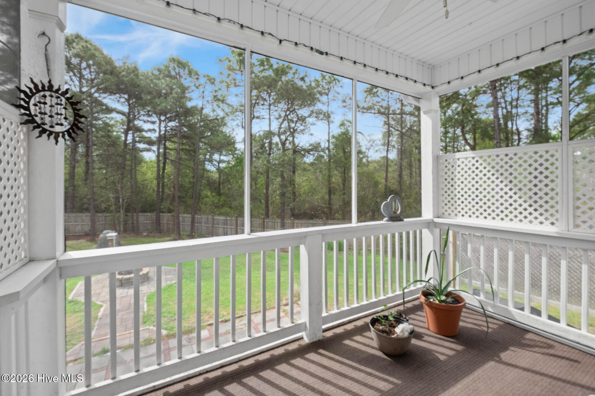 100566608 | Photo 74