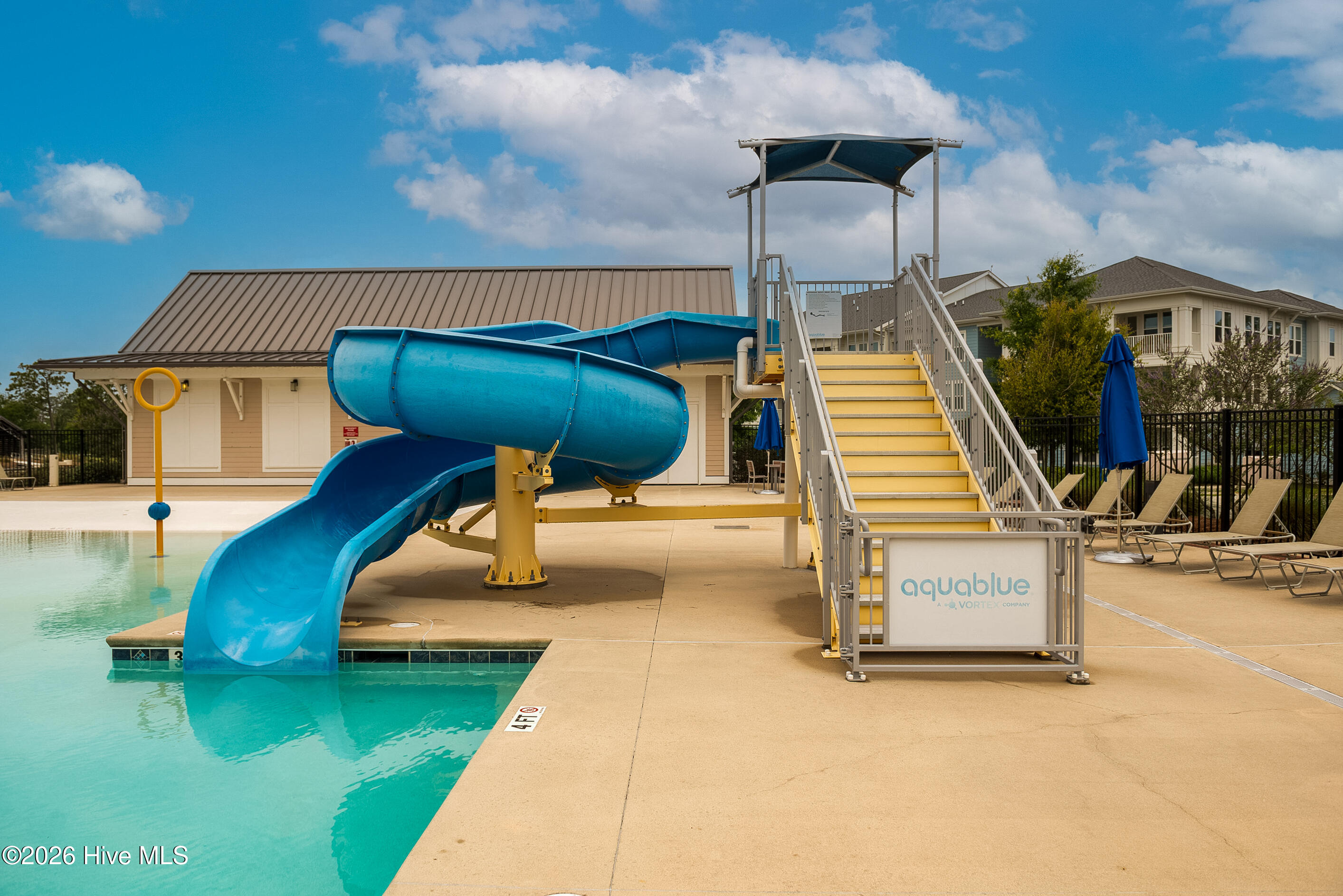 100560299 | Photo 120