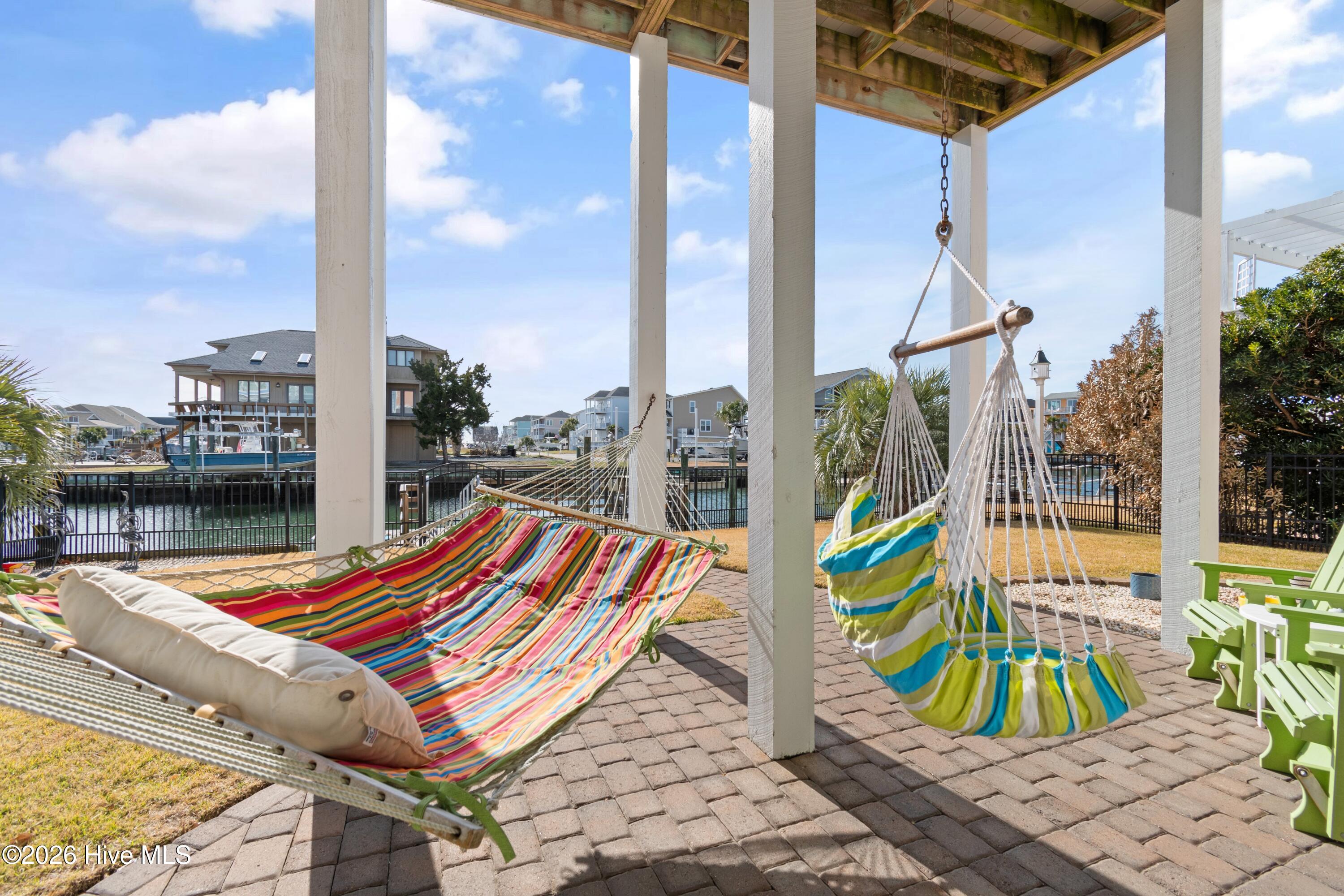 100547870 | Photo 56