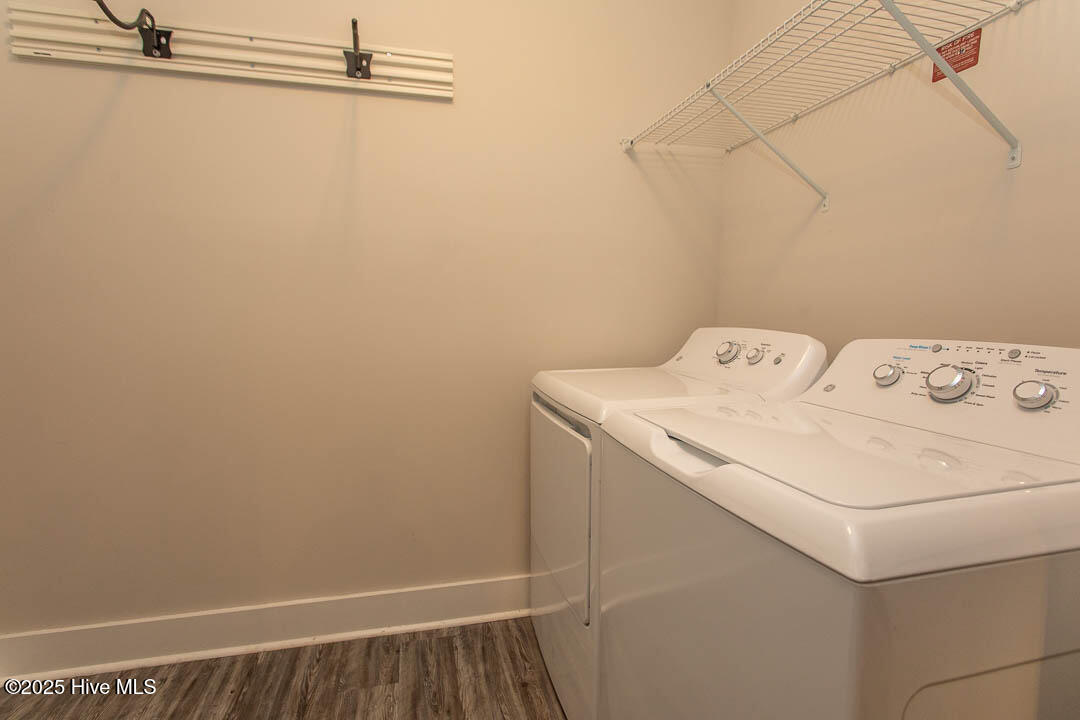 100511795 | Photo 27