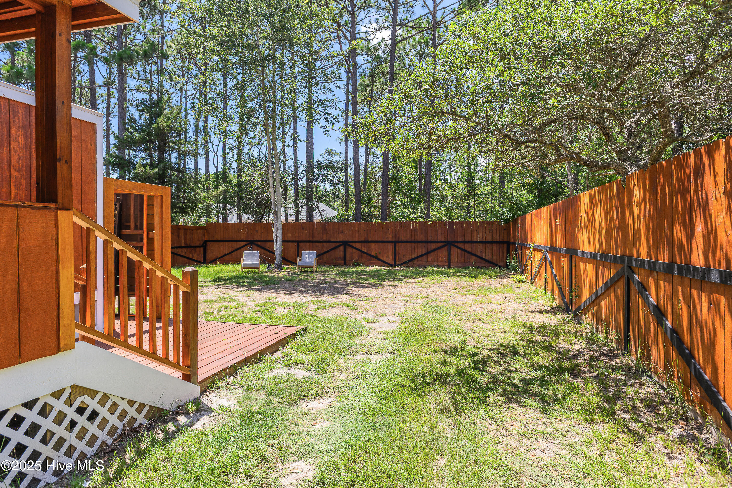 100519555 | Photo 25