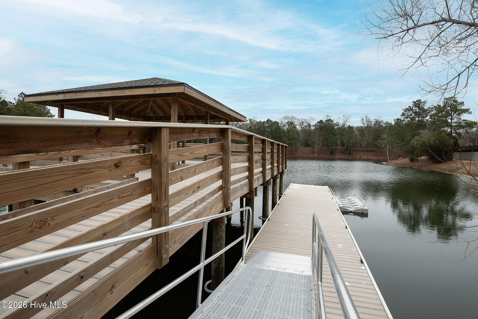 100563450 | Photo 60