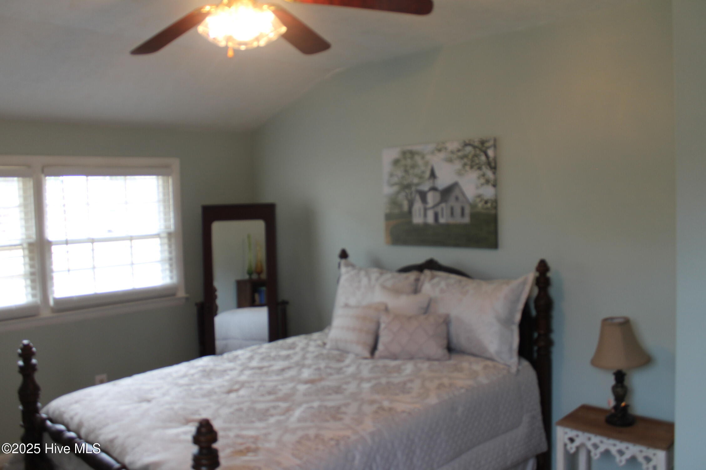 100544529 | Photo 13