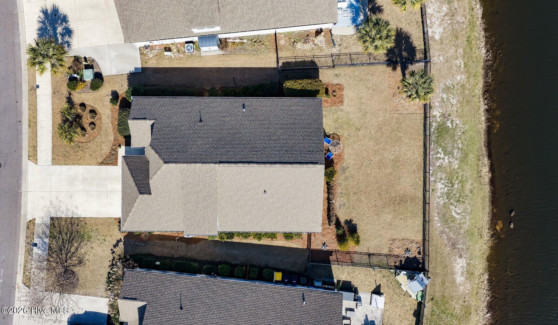 100556817 | Photo 32