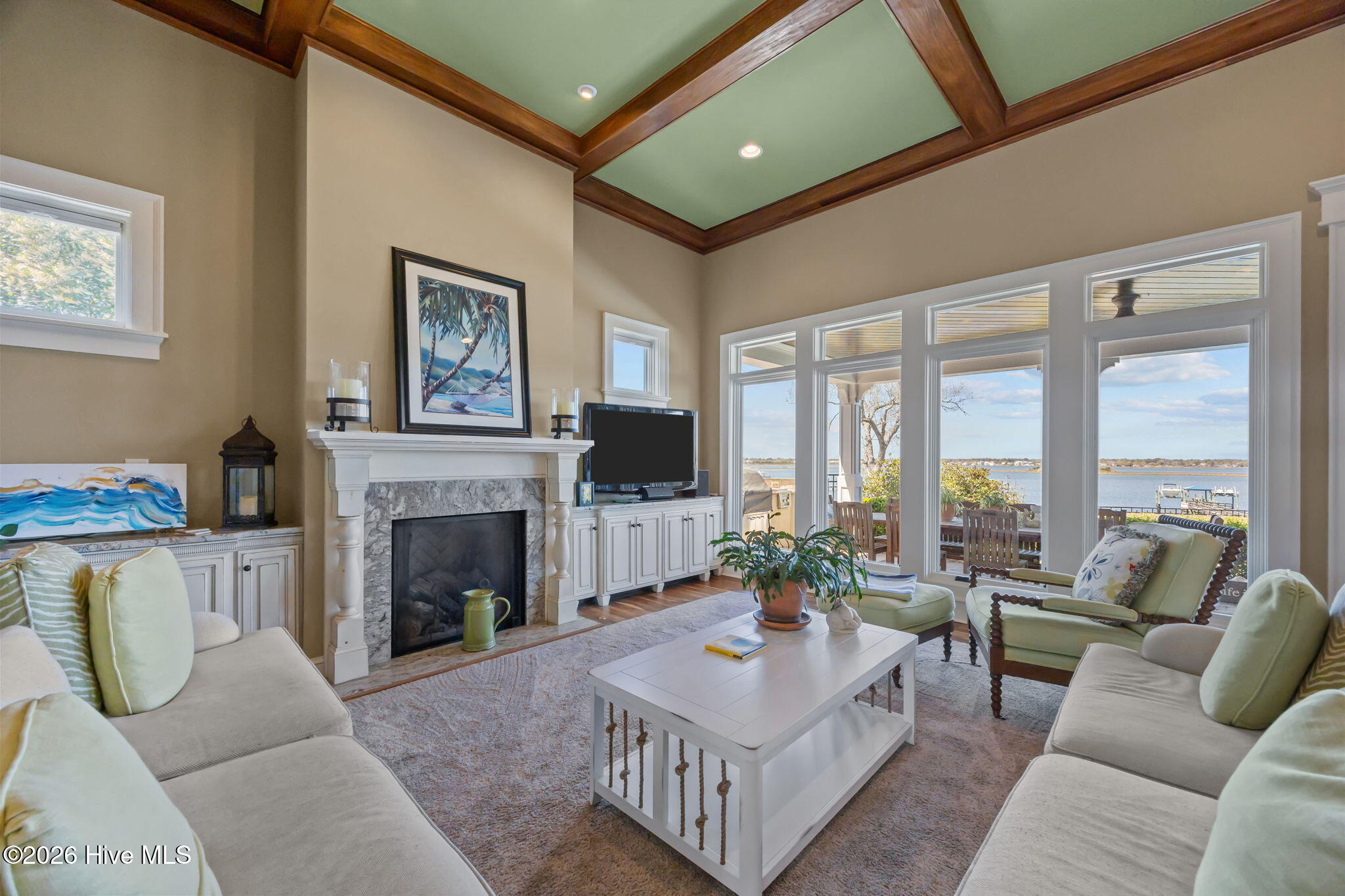 100564617 | Photo 10