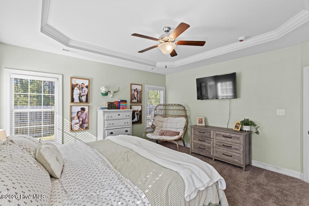 100562207 | Photo 23