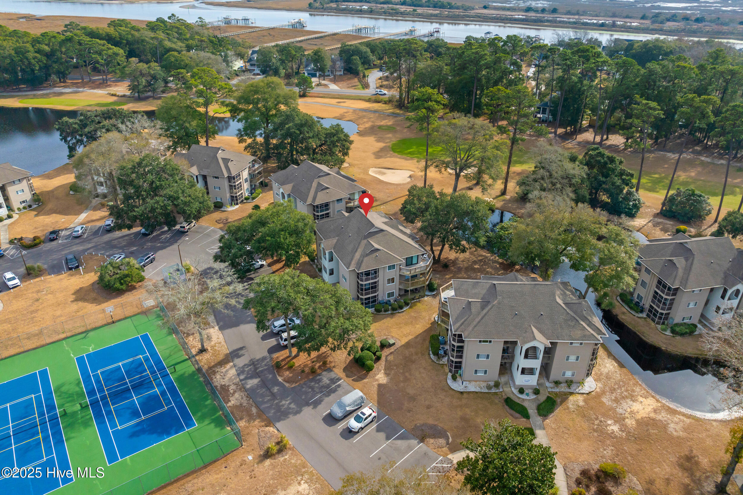 100546670 | Photo 33