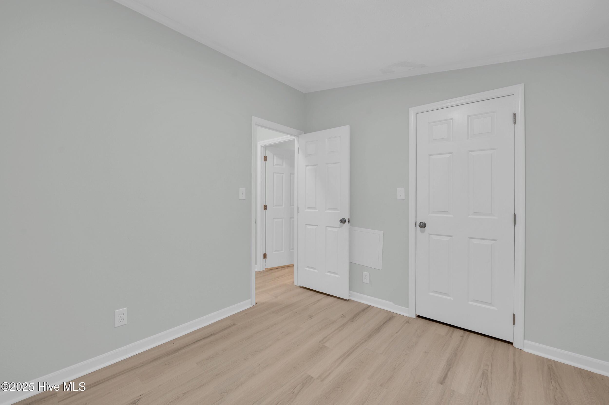 100537277 | Photo 27