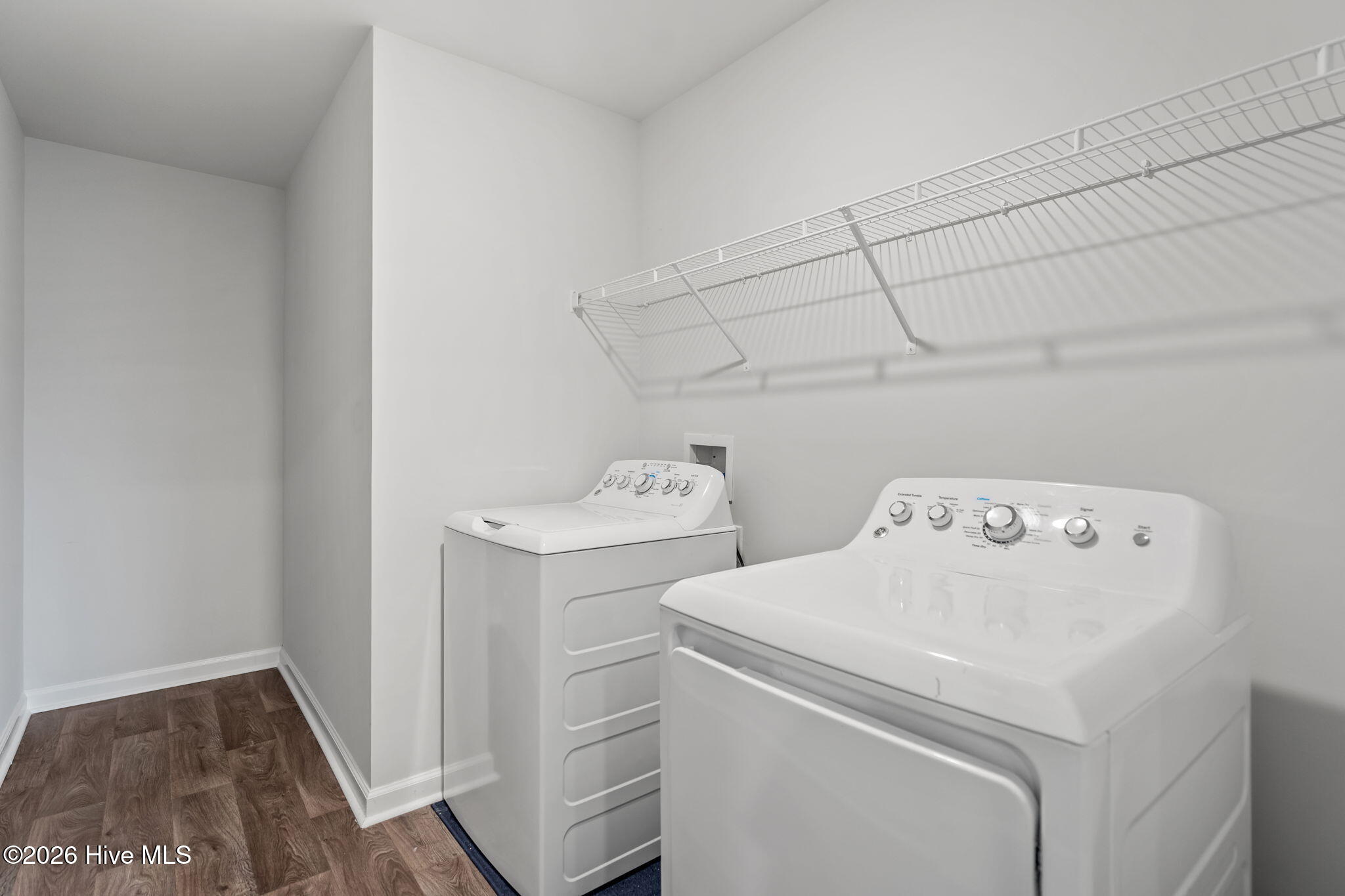 100555354 | Photo 15