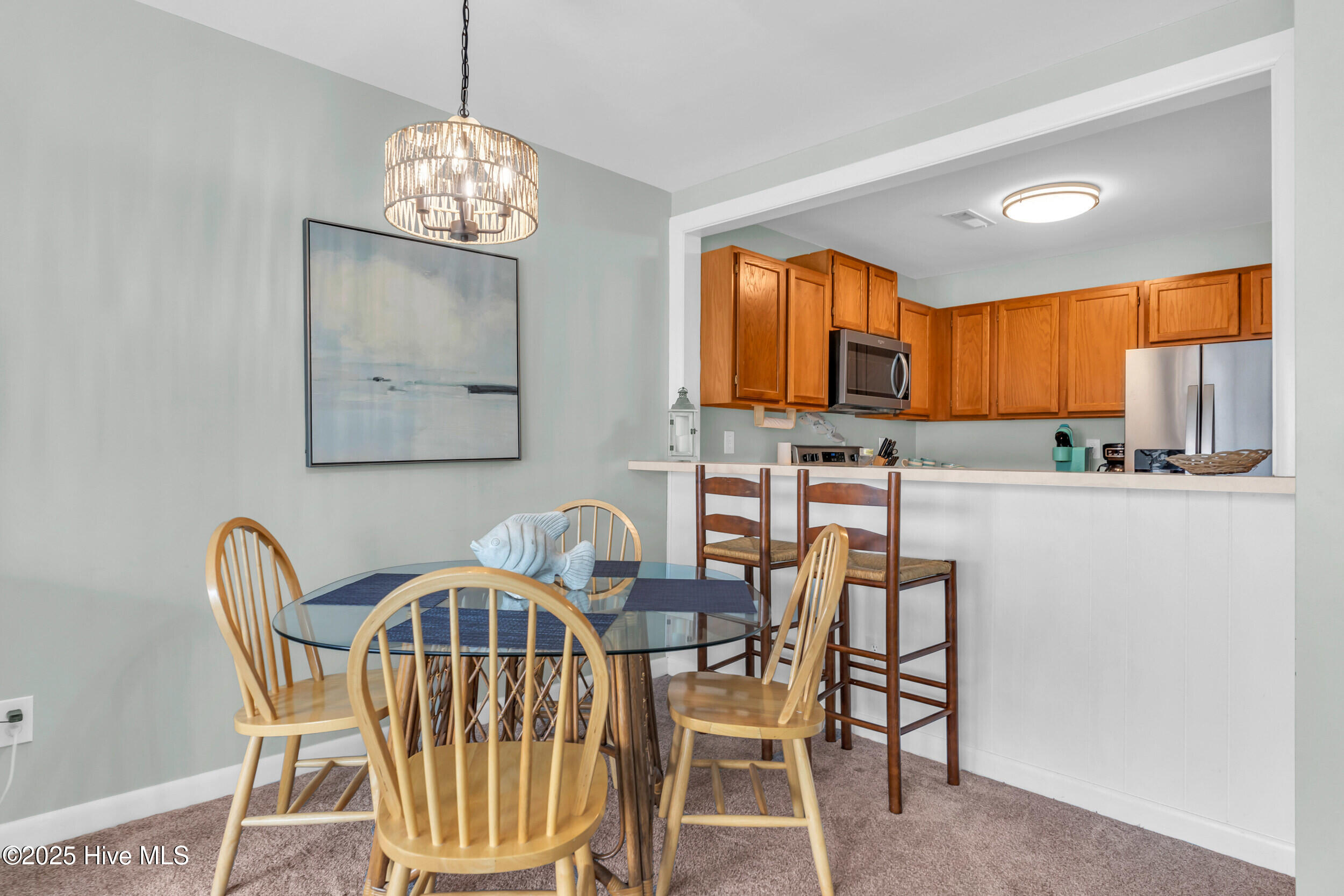 100557398 | Photo 10