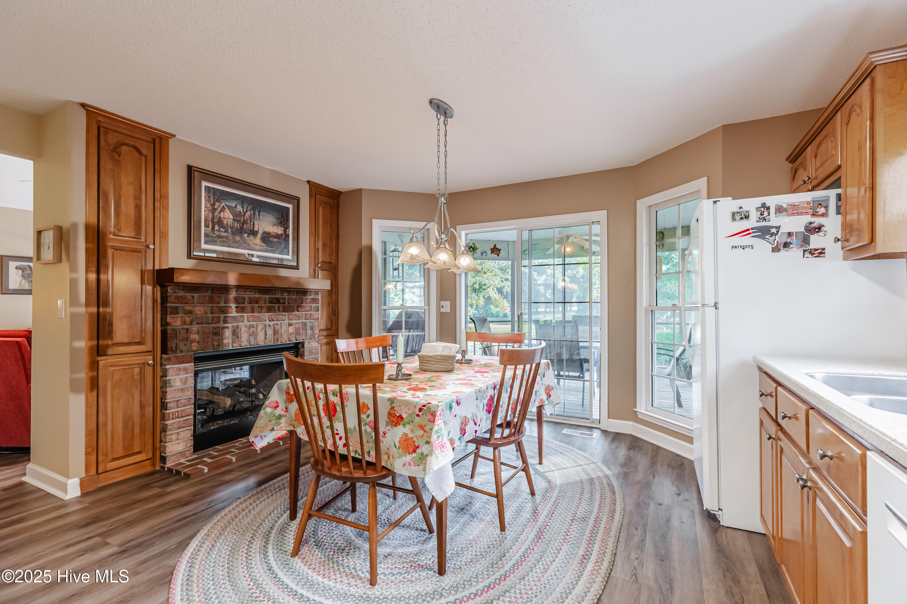 100535569 | Photo 19