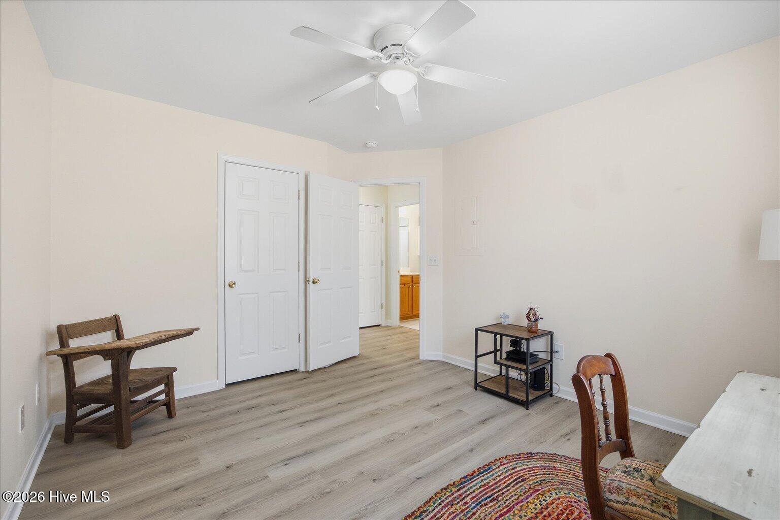 100558817 | Photo 34