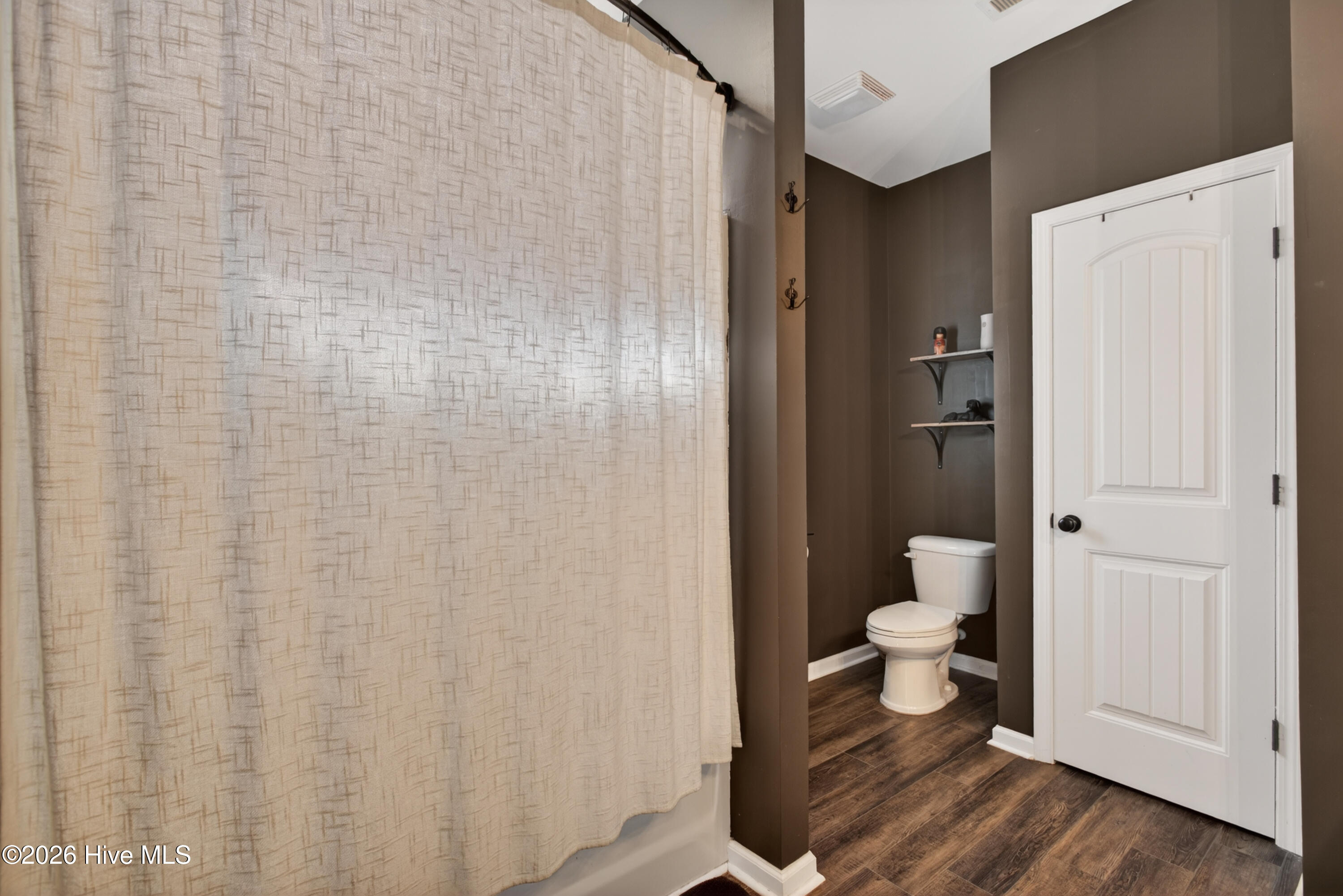 100566078 | Photo 21