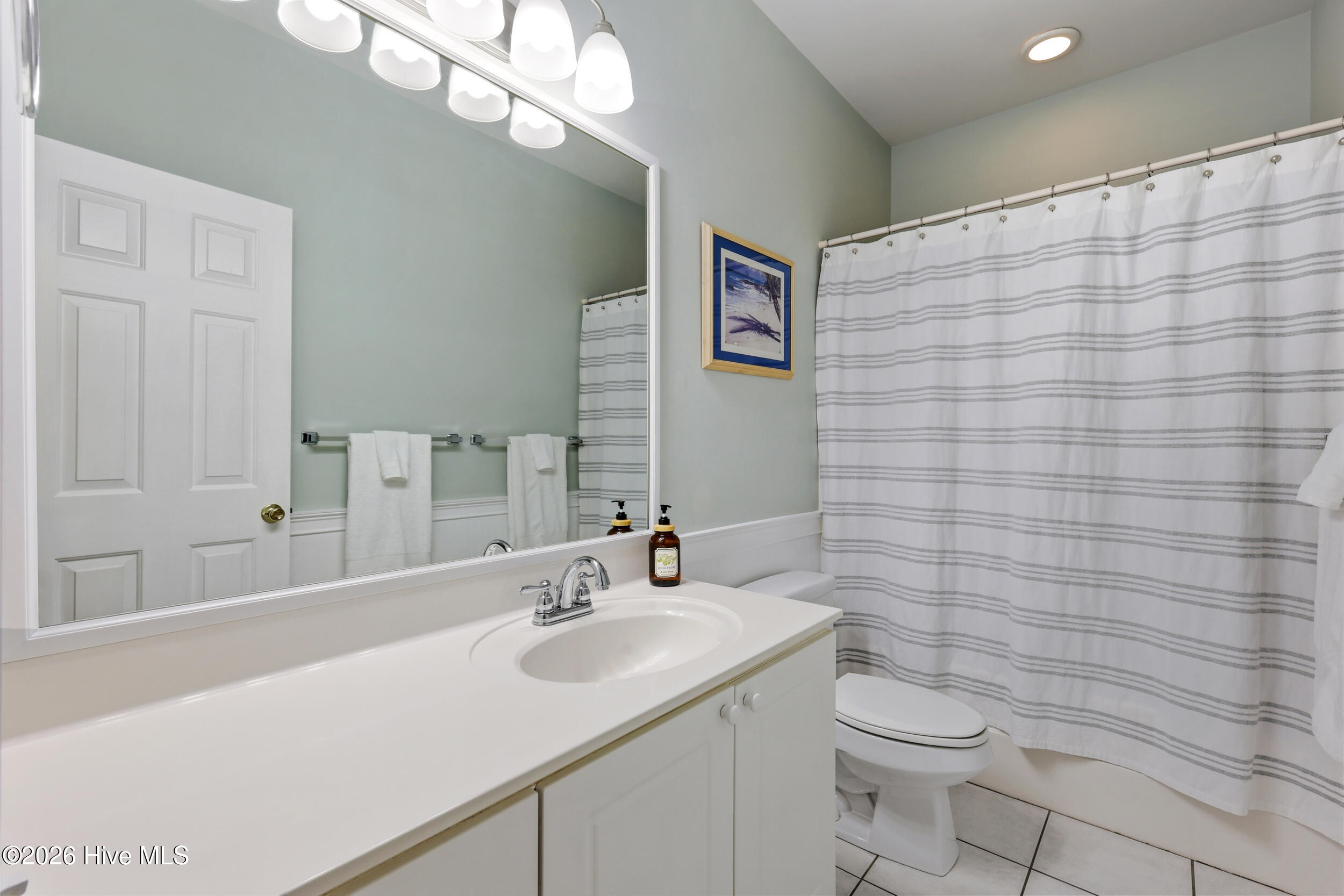 100568942 | Photo 26