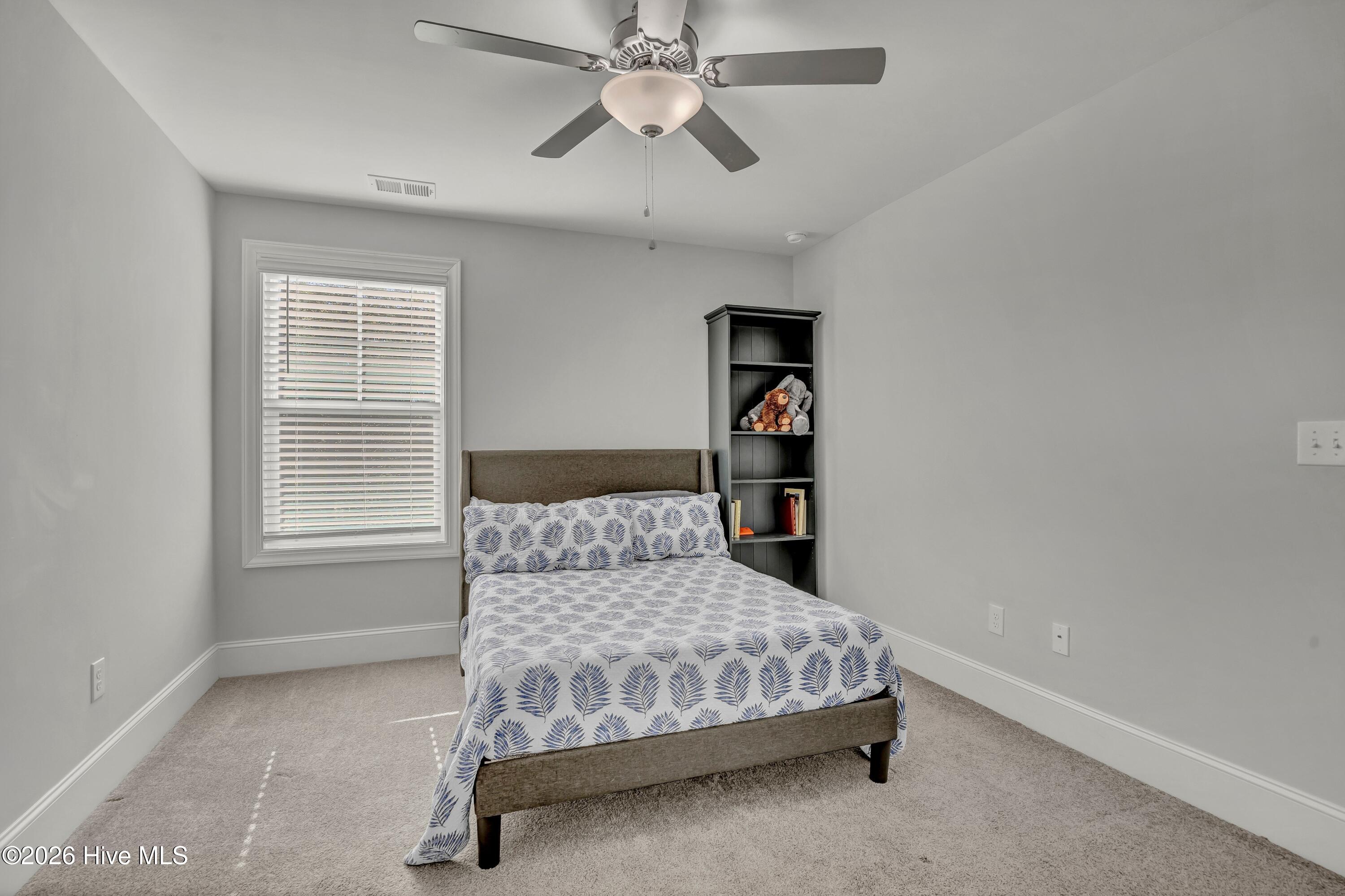 100555311 | Photo 36