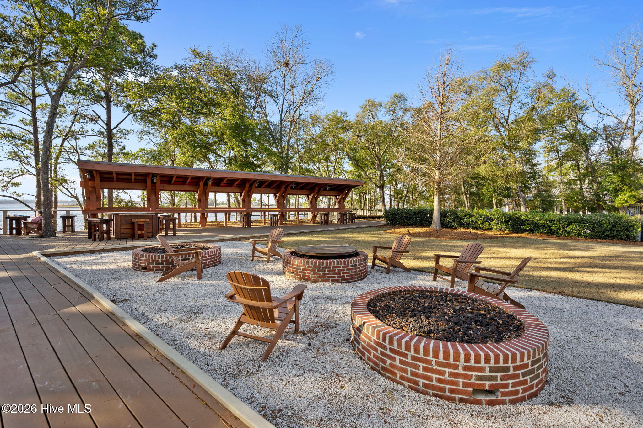 100552762 | Photo 72