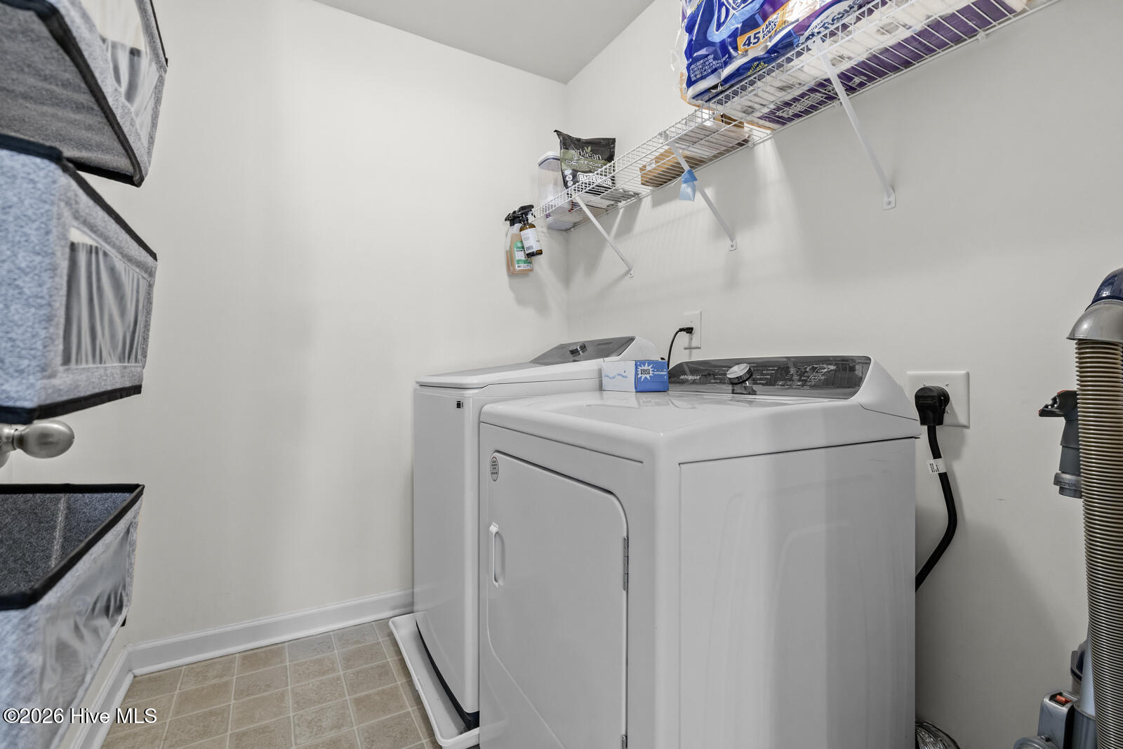 100563152 | Photo 21