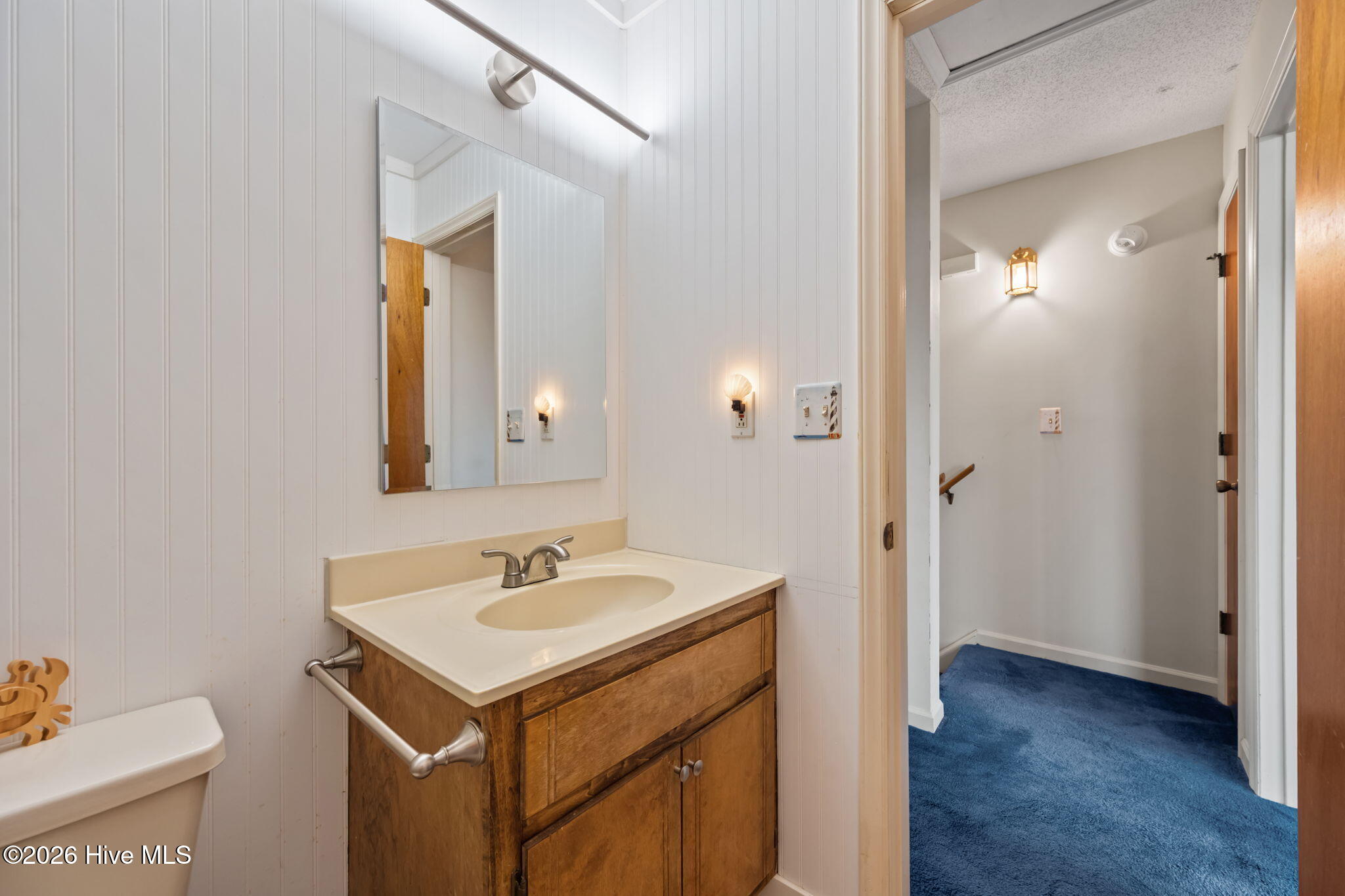 100560354 | Photo 32