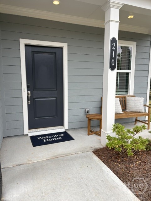 Photo 3 of Single family home for sale at 210 Pondview Dr, Athens, GA 30605 | MLS# CL365857 | Listing updated on 2026-10-05