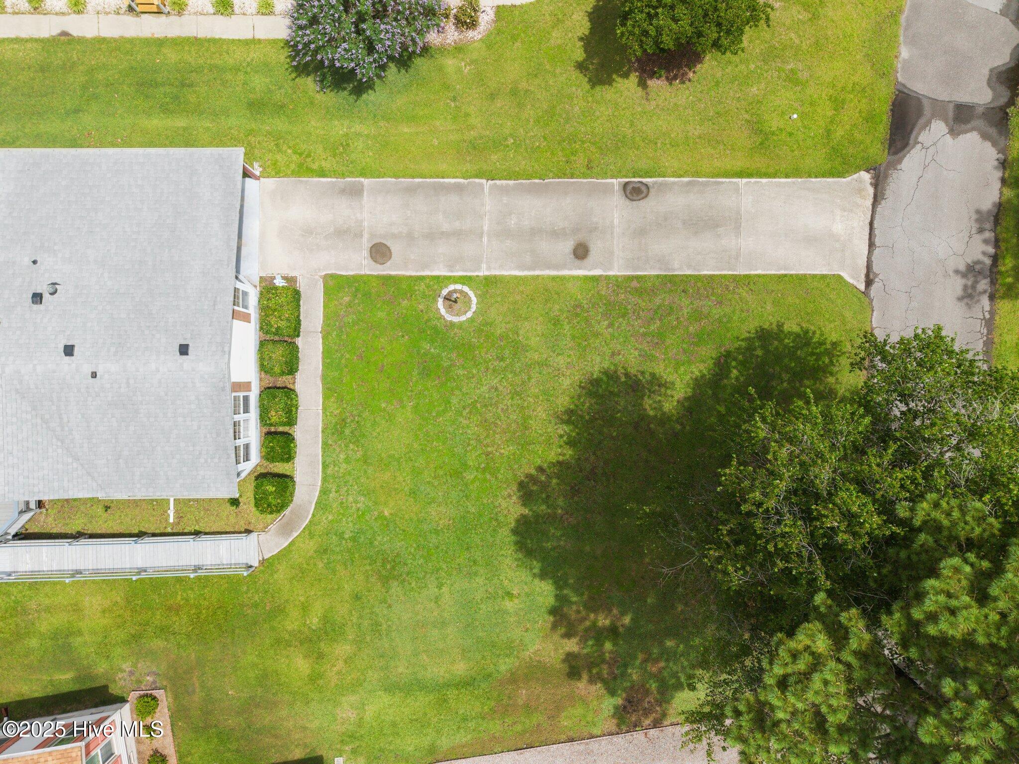 100514117 | Photo 44