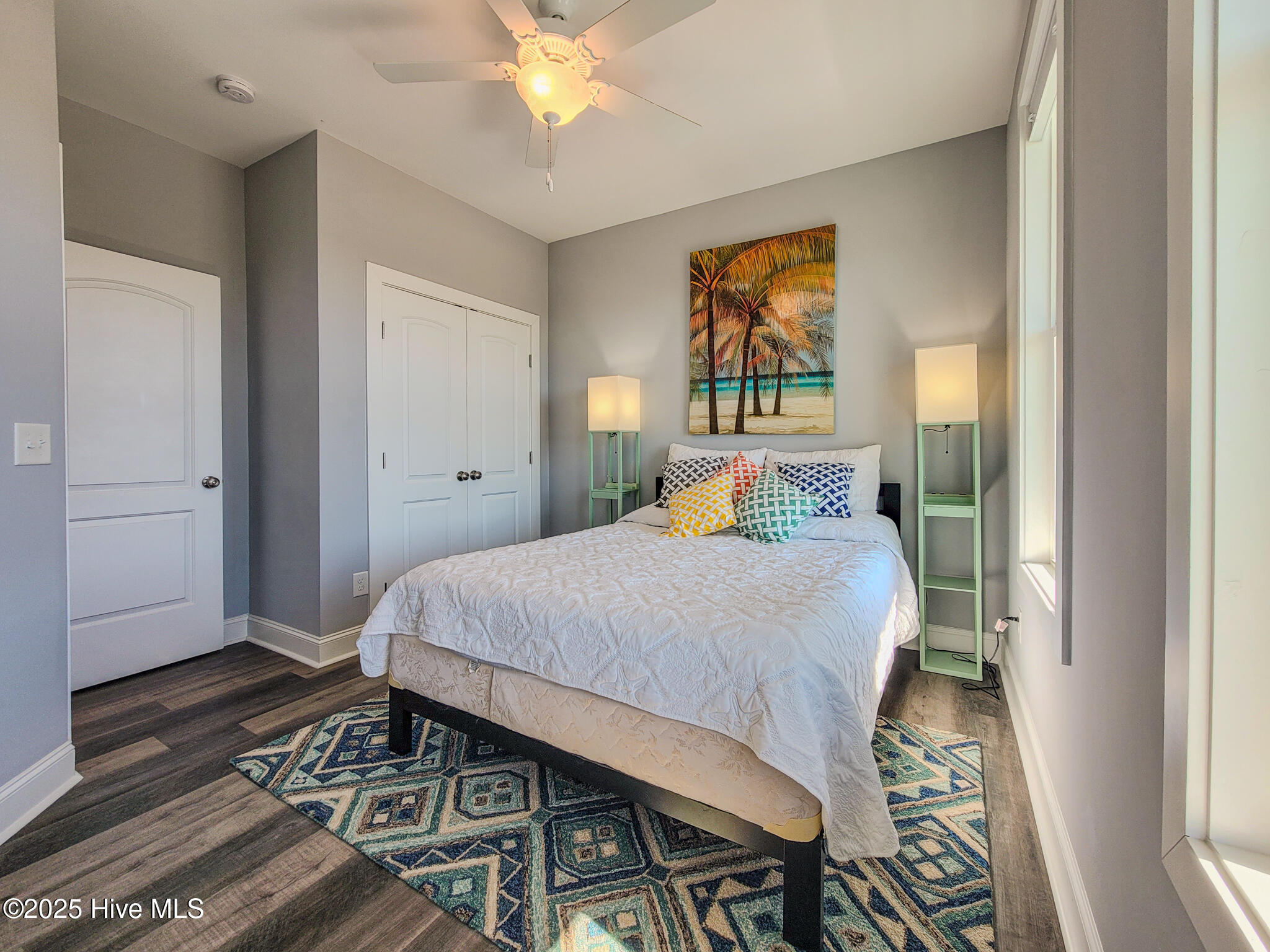 100538733 | Photo 19