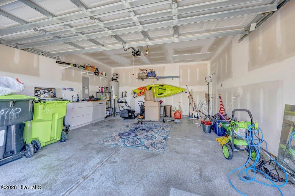 100569787 | Photo 25