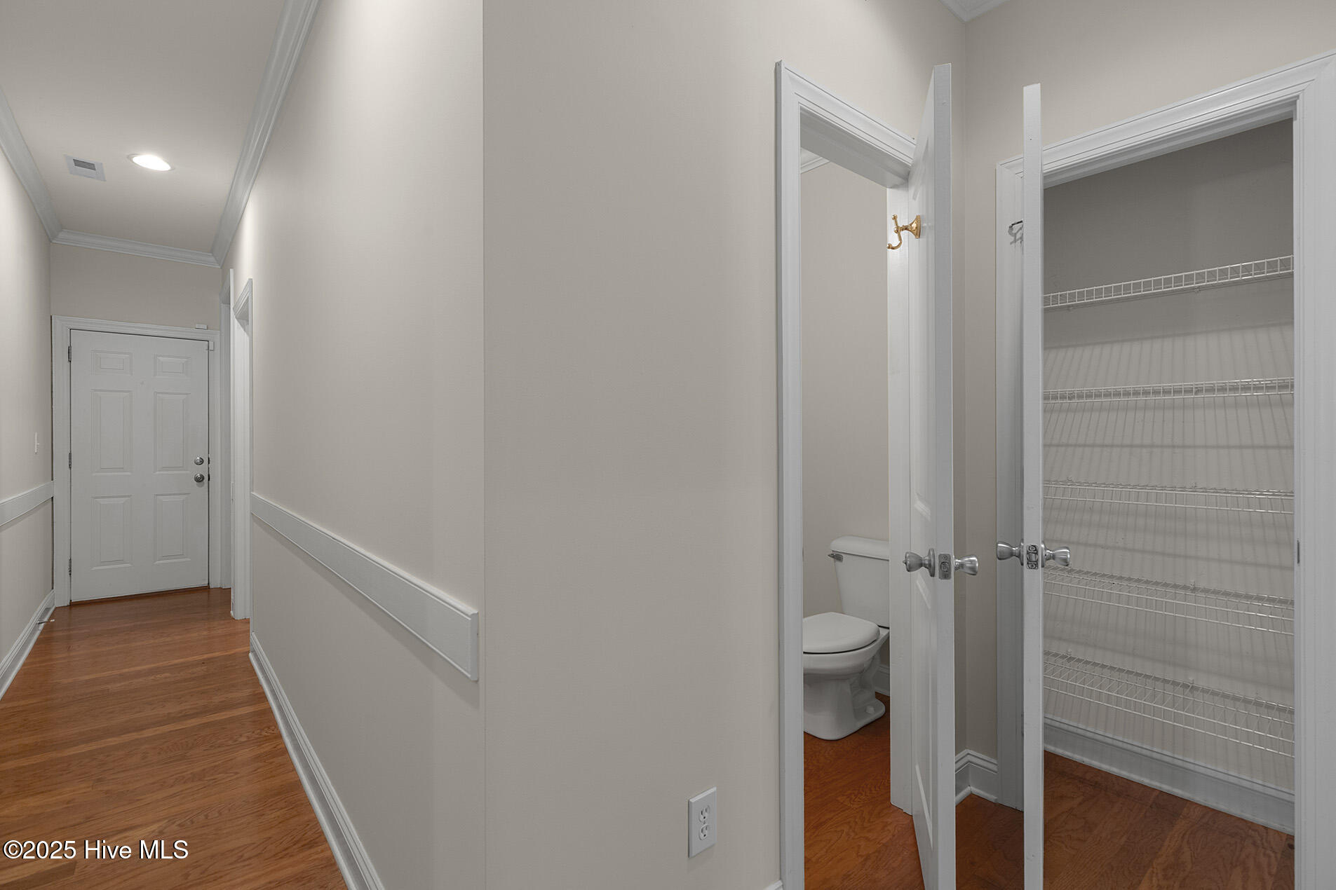 100525517 | Photo 30