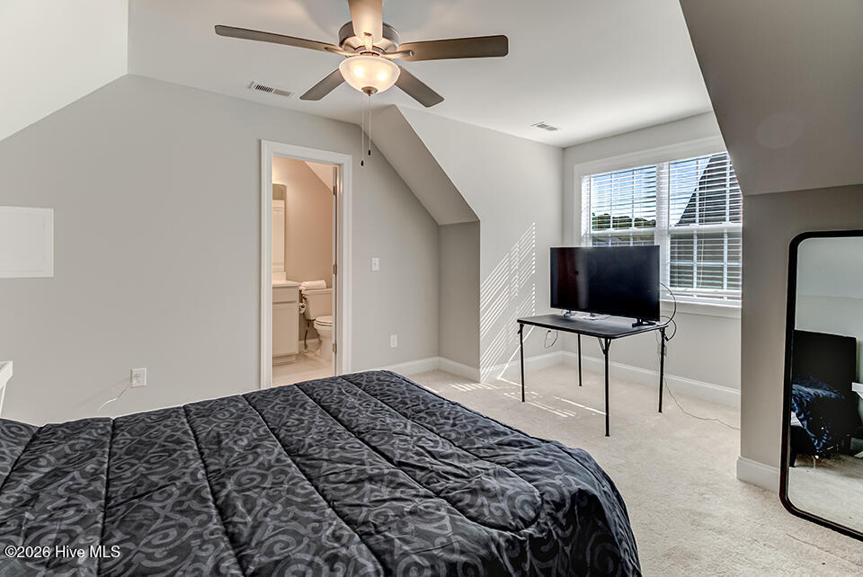 100559873 | Photo 28