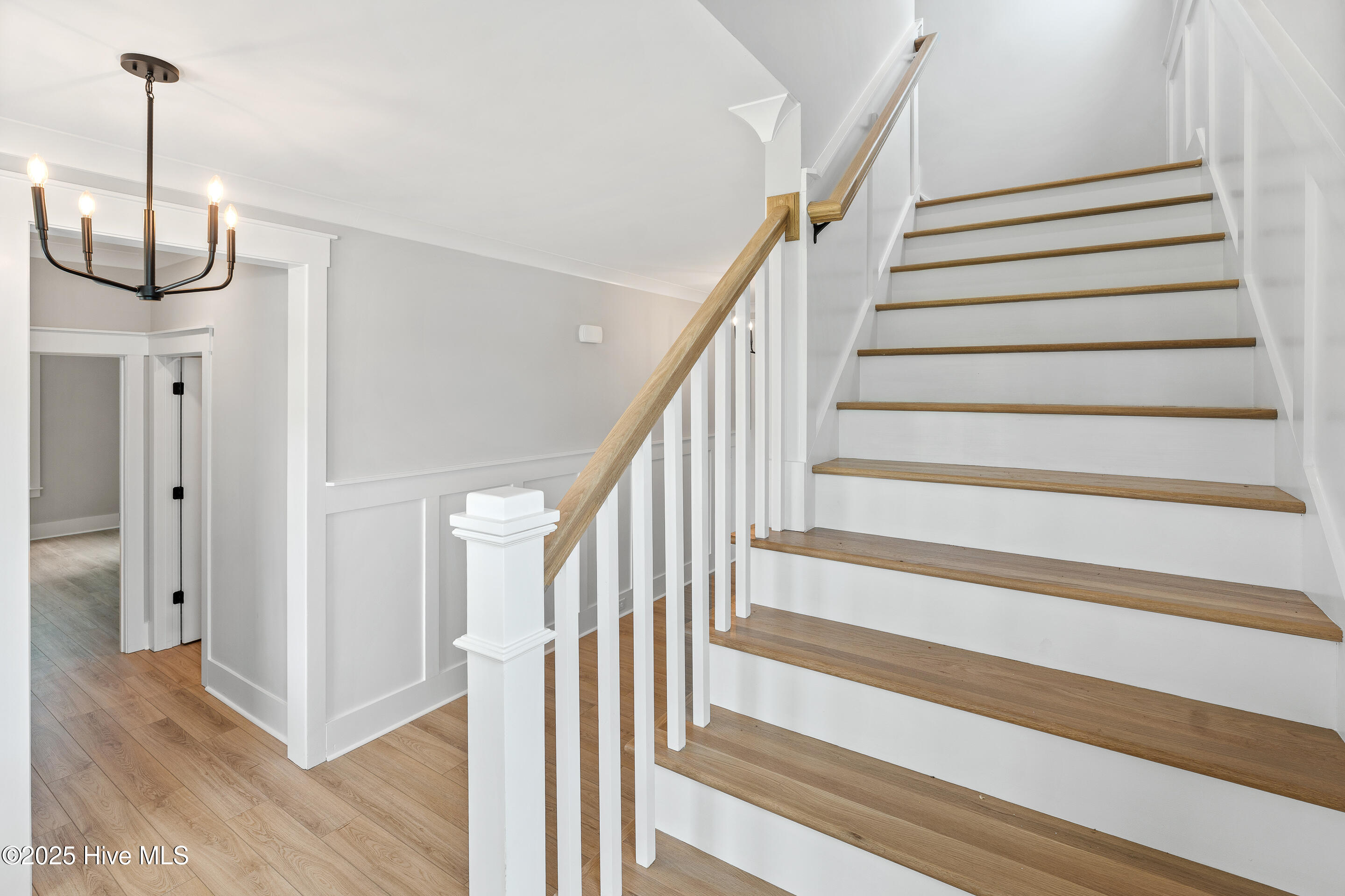 100517420 | Photo 26