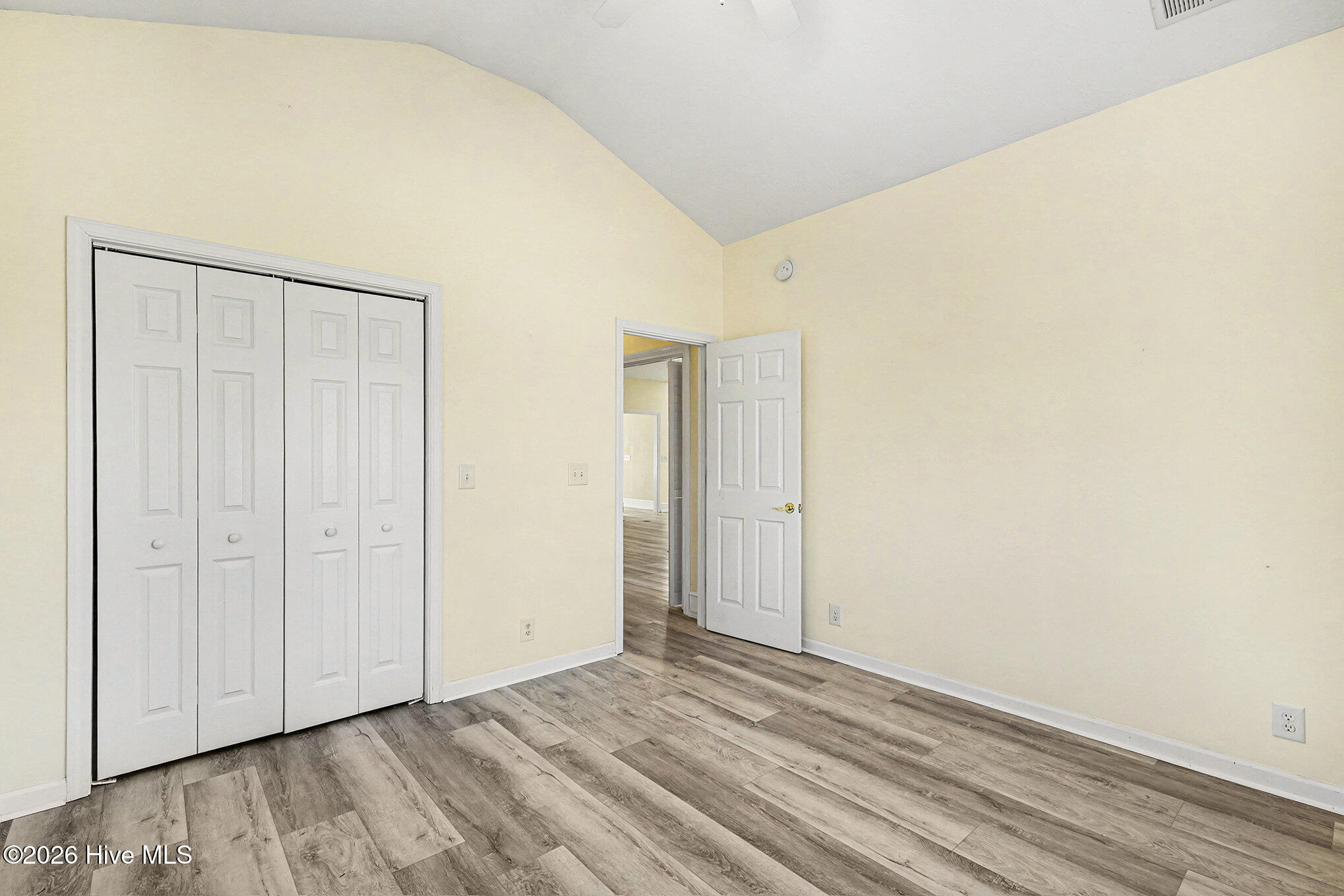 100539757 | Photo 21