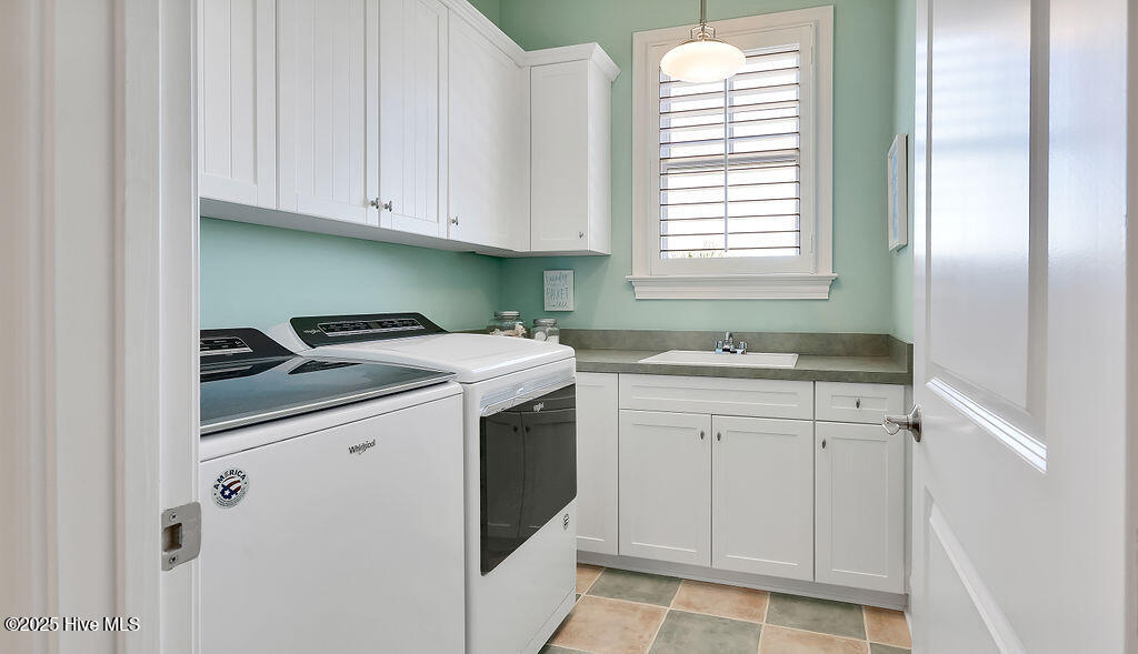 100538863 | Photo 39