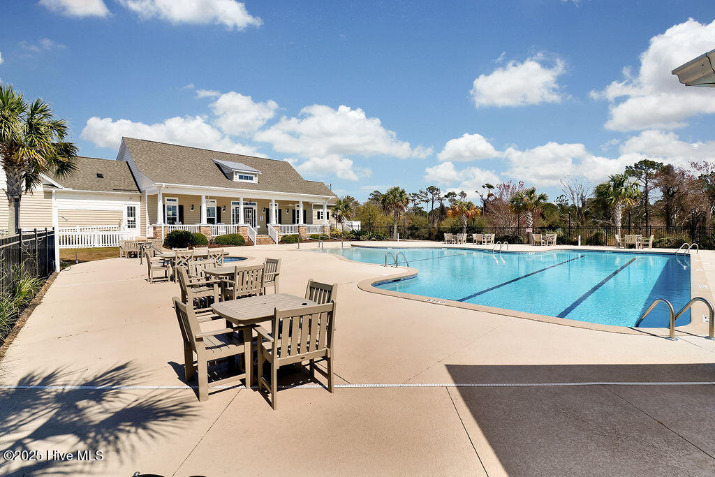 100537515 | Photo 15