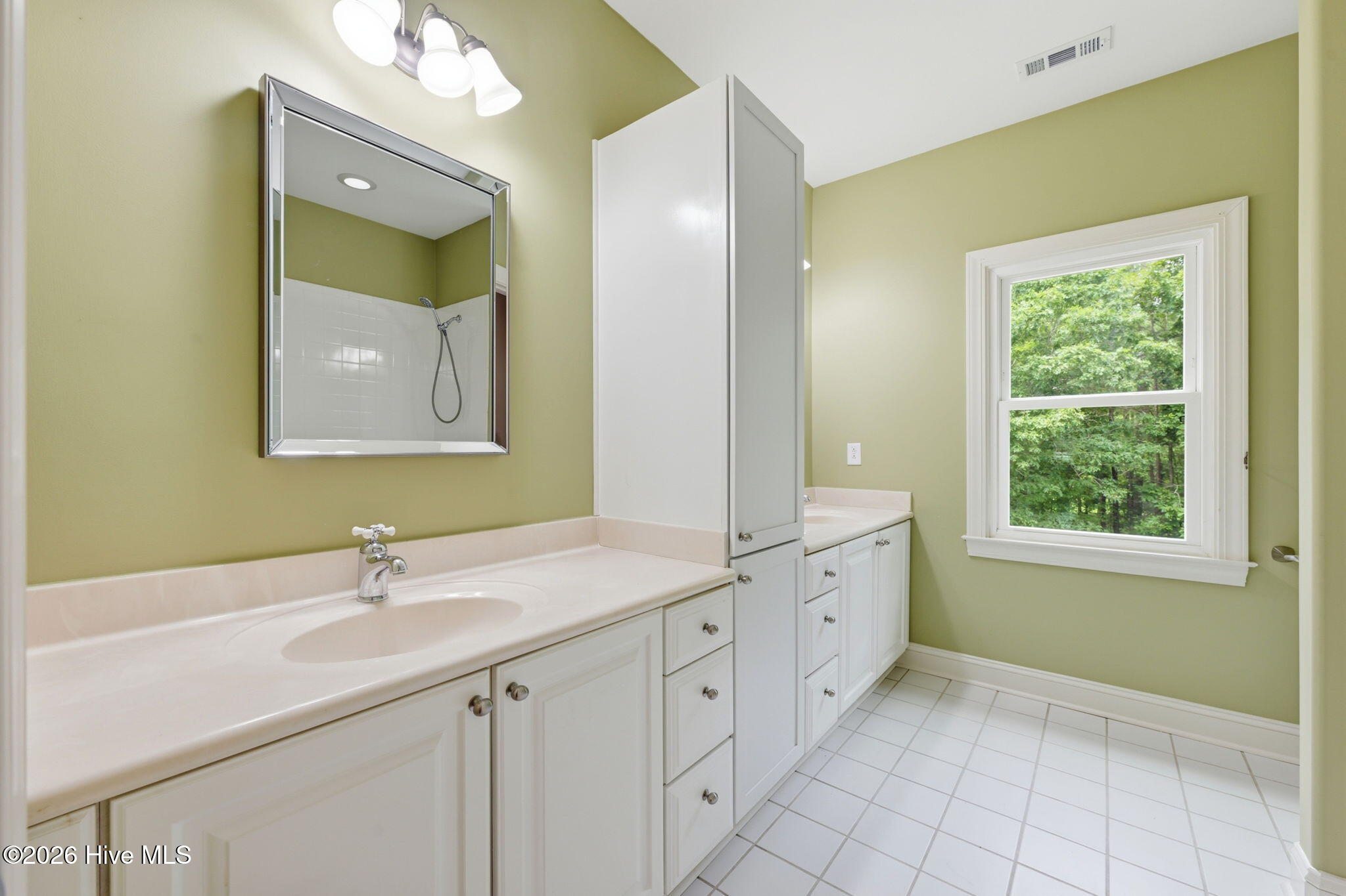 136 Wildflower Way,Pollocksville