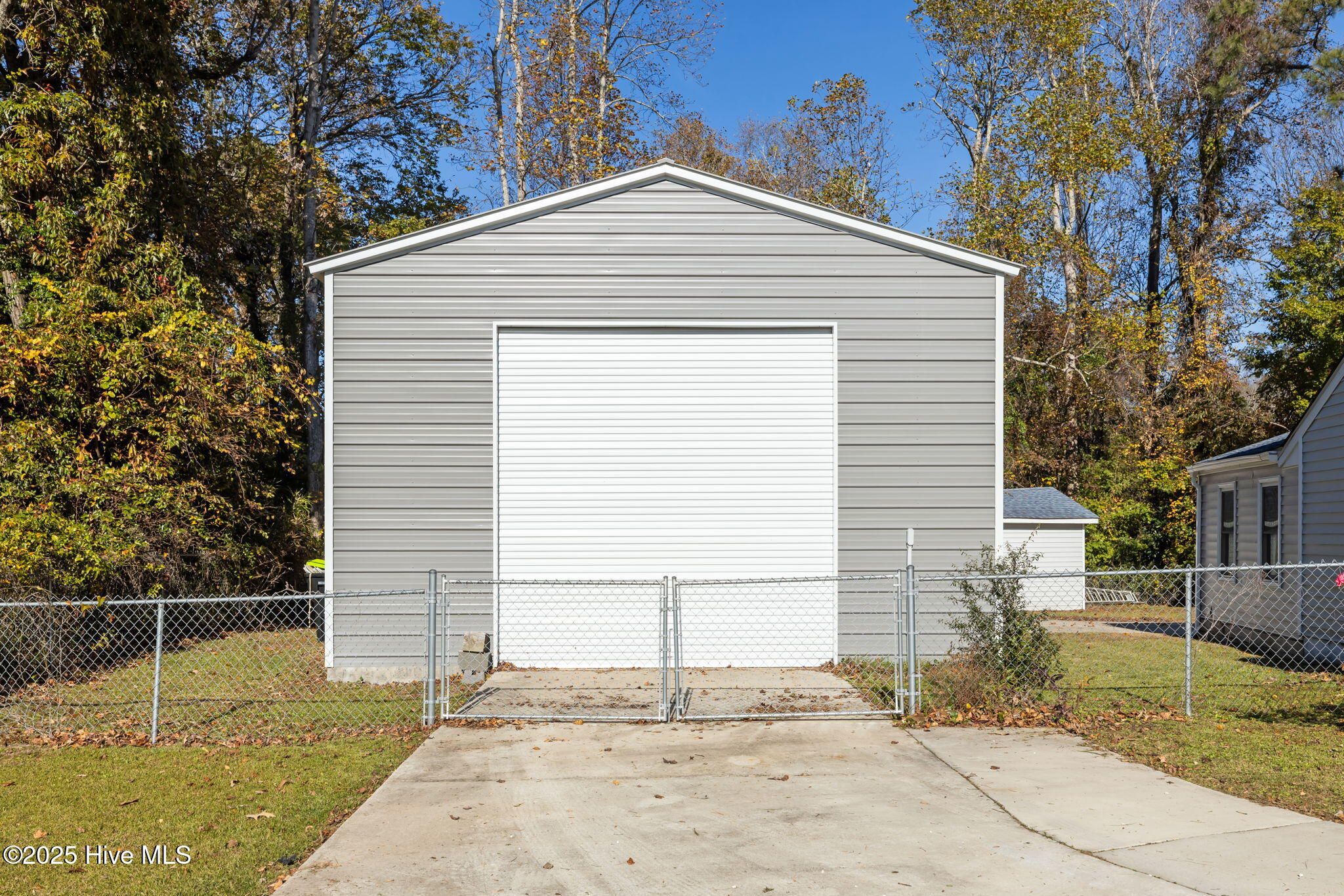 Homes for sale in Morehead City, NC | 3018 Mandy Ln, Morehead City, NC 28557 | MLS# 100541605