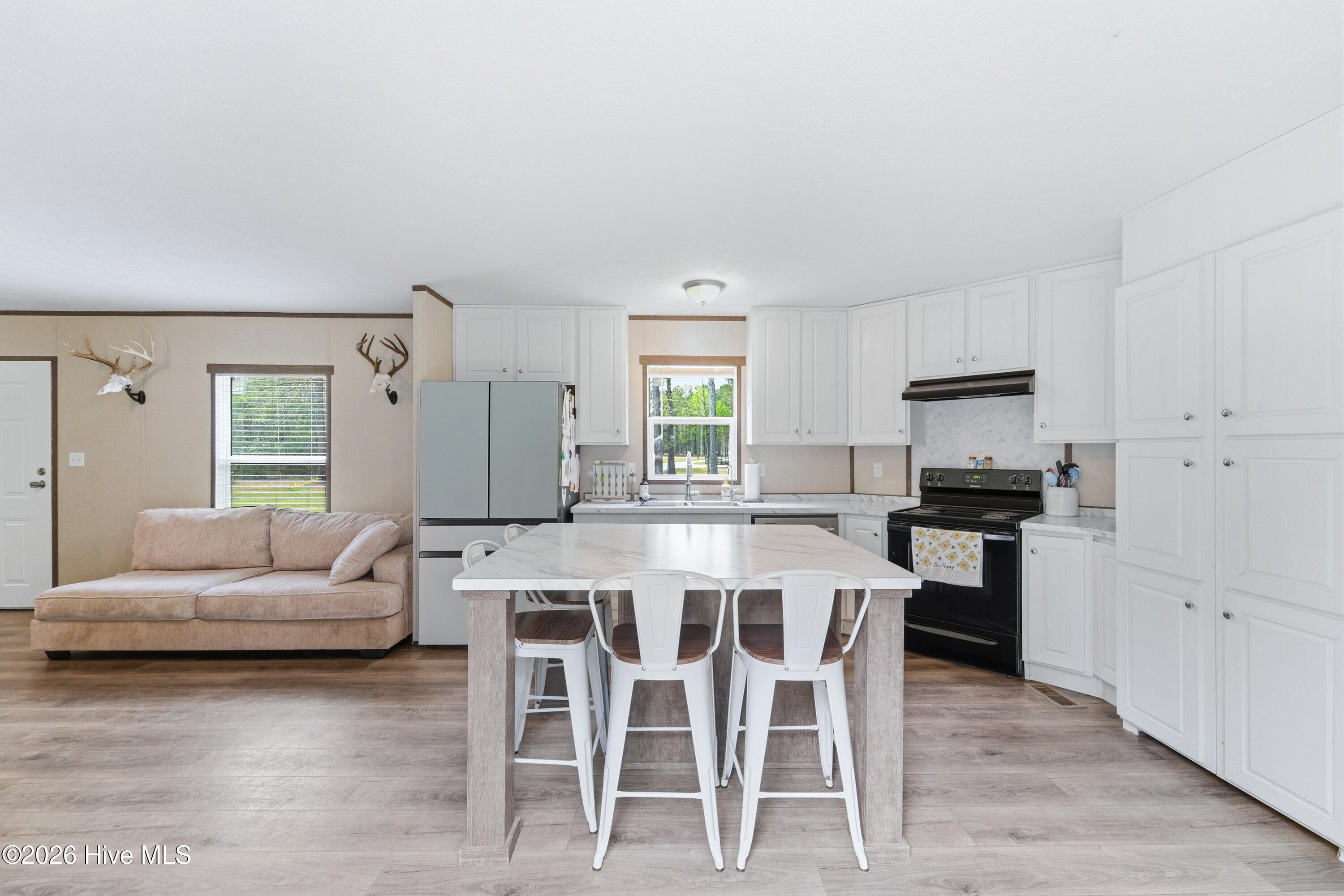 100566814 | Photo 32