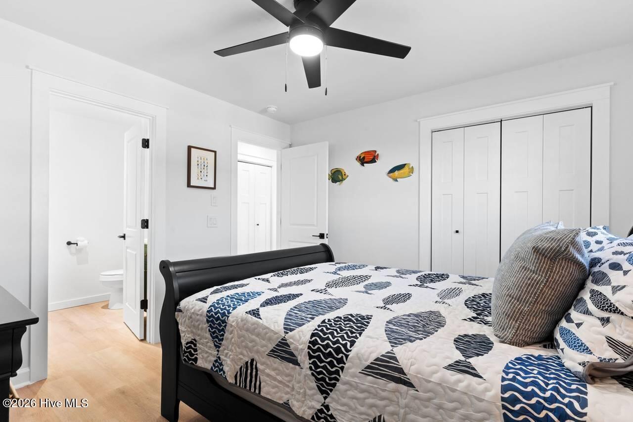 100553322 | Photo 40