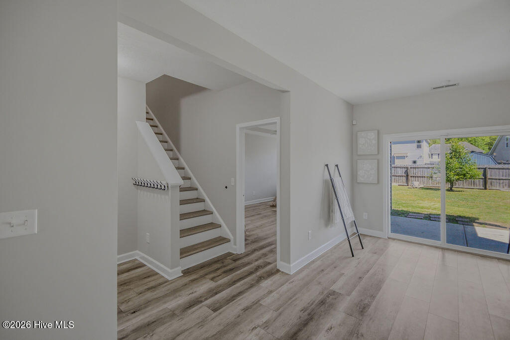 100568501 | Photo 13