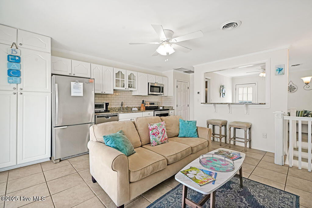 100544569 | Photo 23