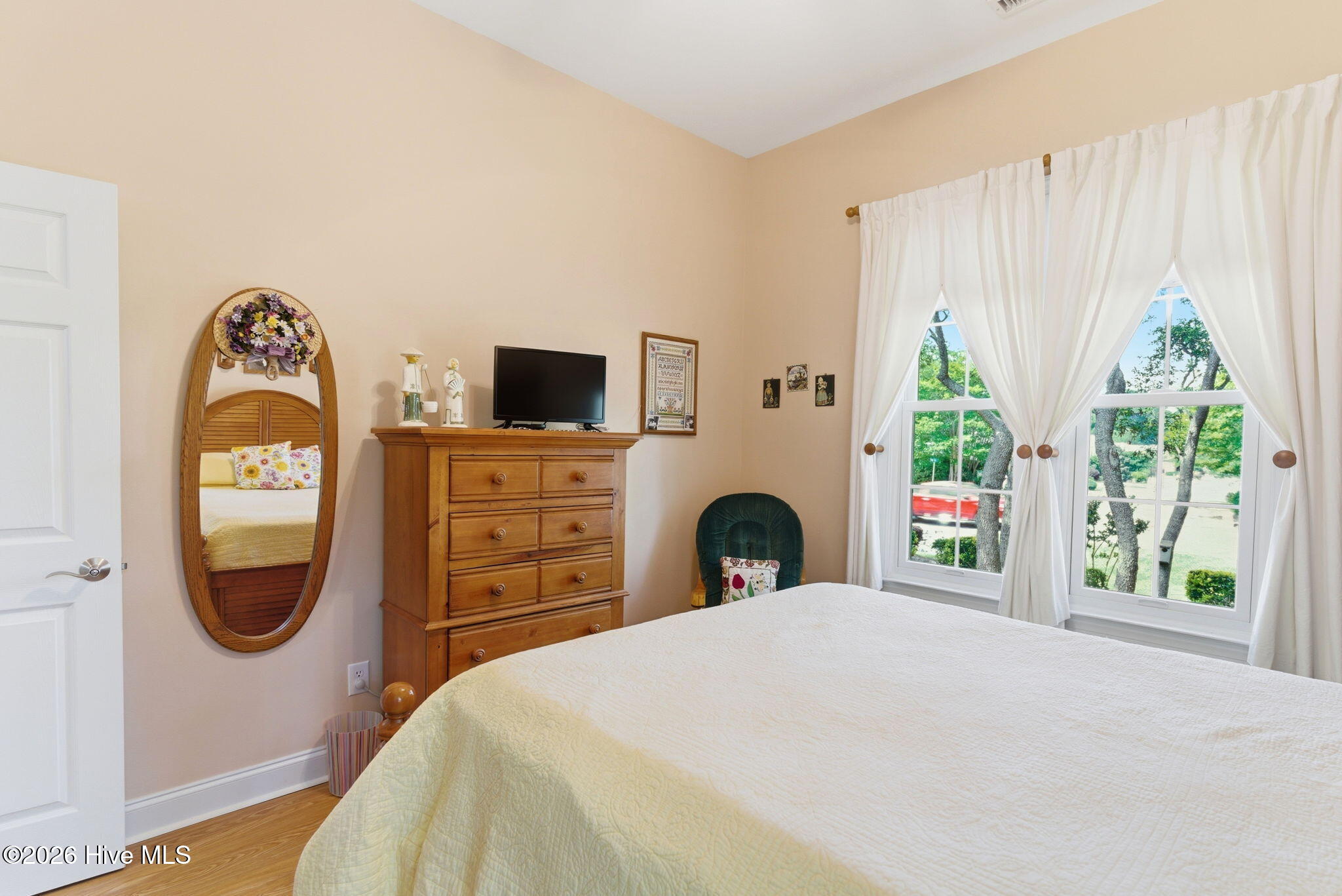 100569459 | Photo 31