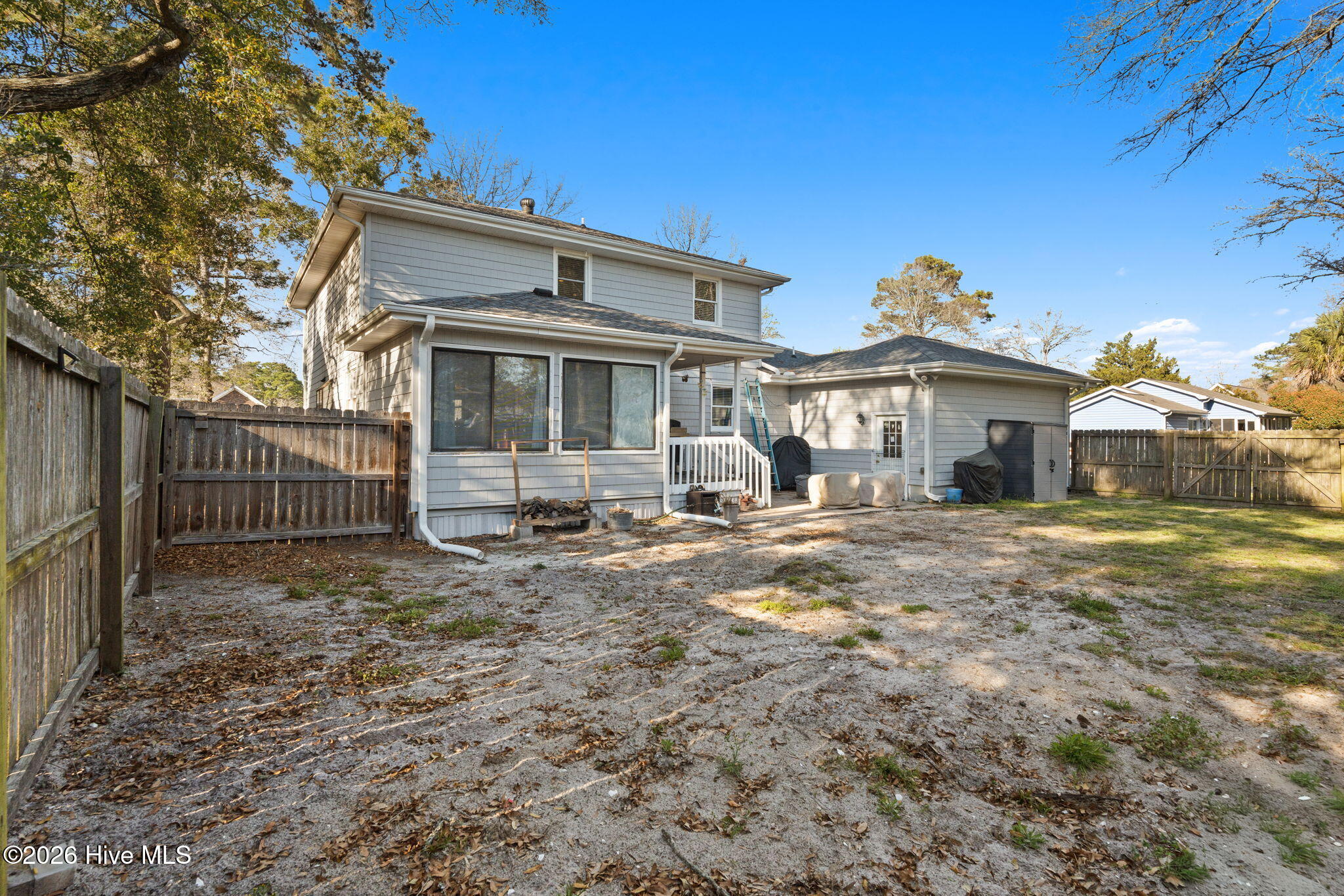 100562881 | Photo 40