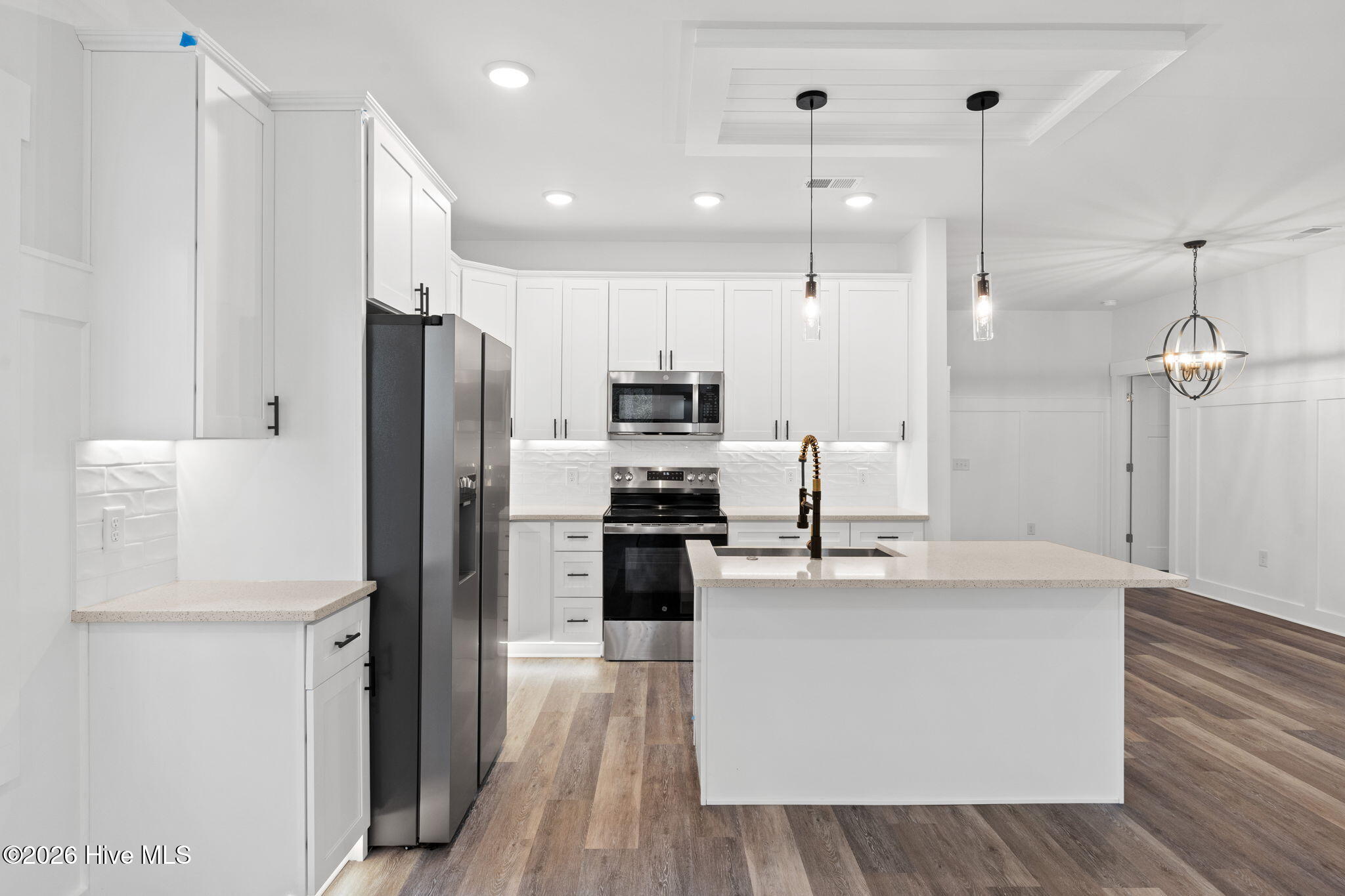 100528197 | Photo 12