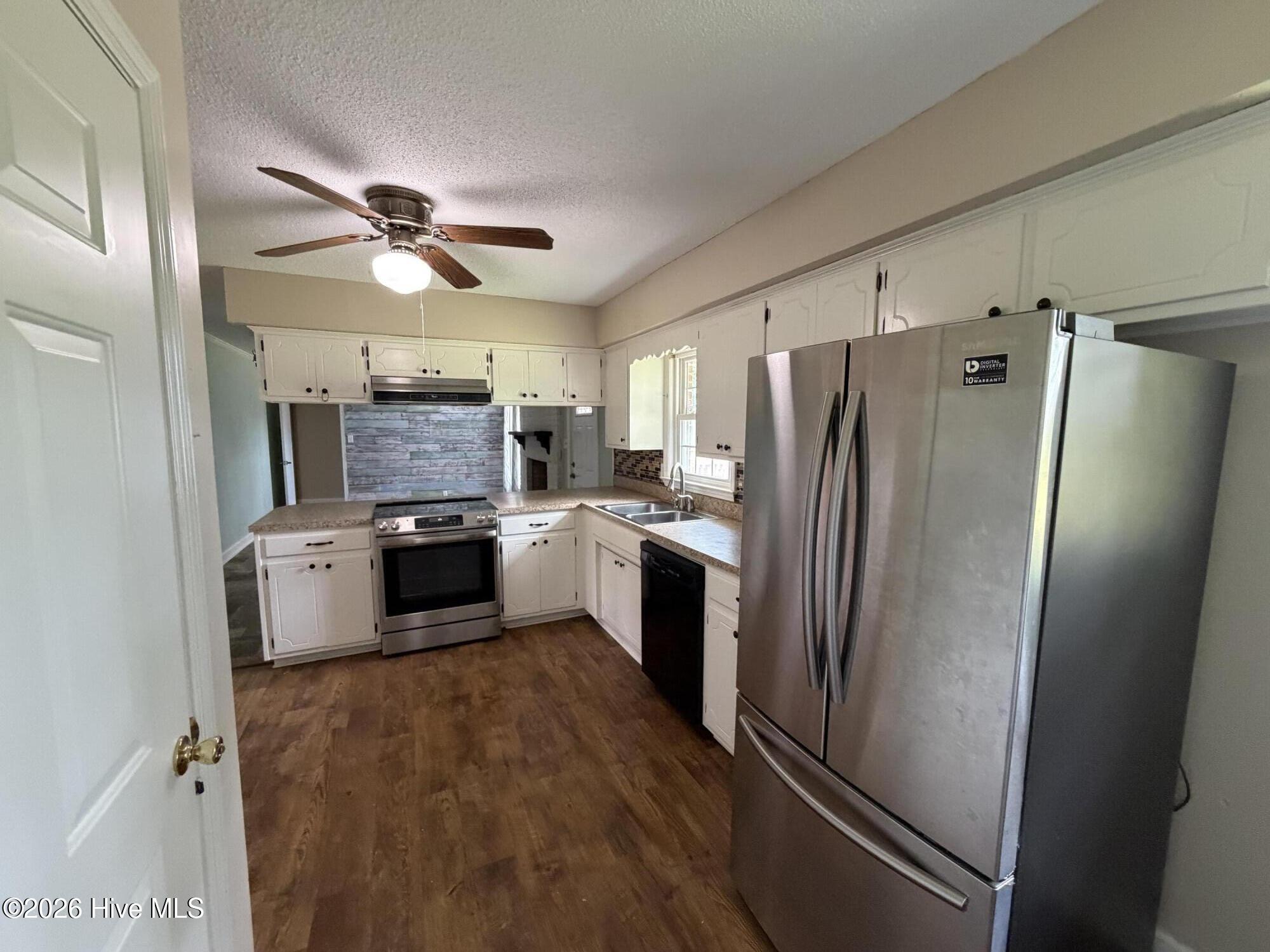 3144 Wintergreen Road,Cove City