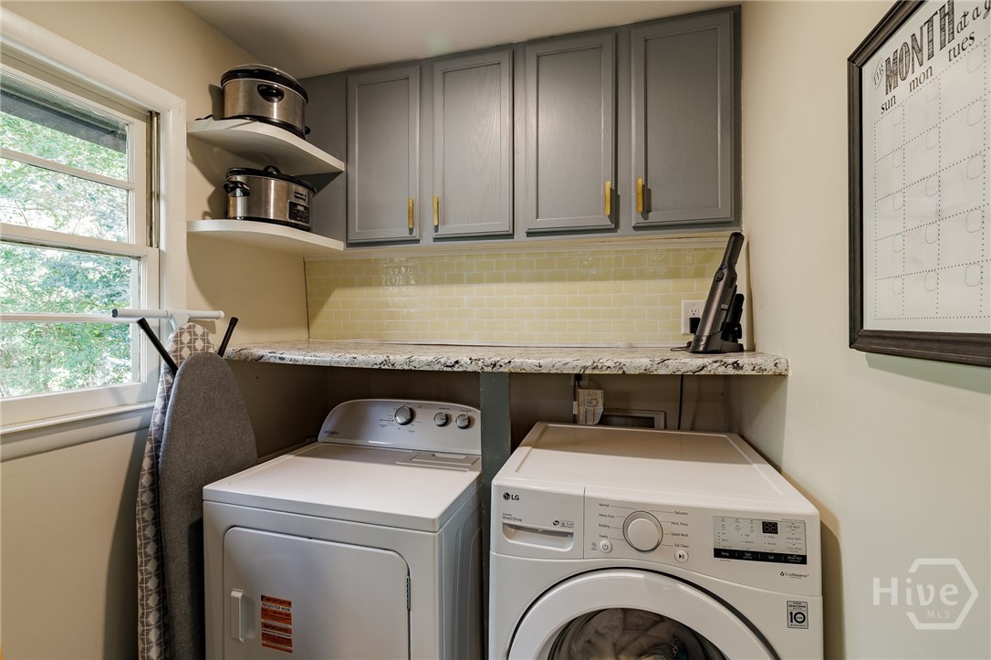 400 Greencrest Drive