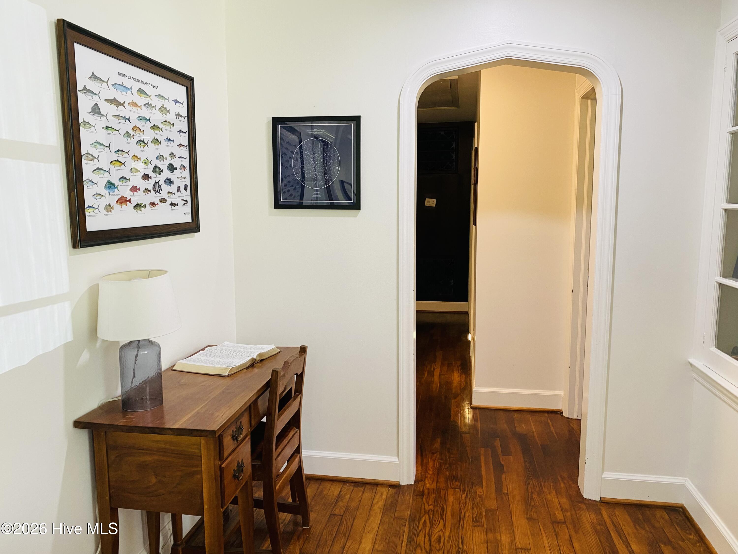 100569666 | Photo 25