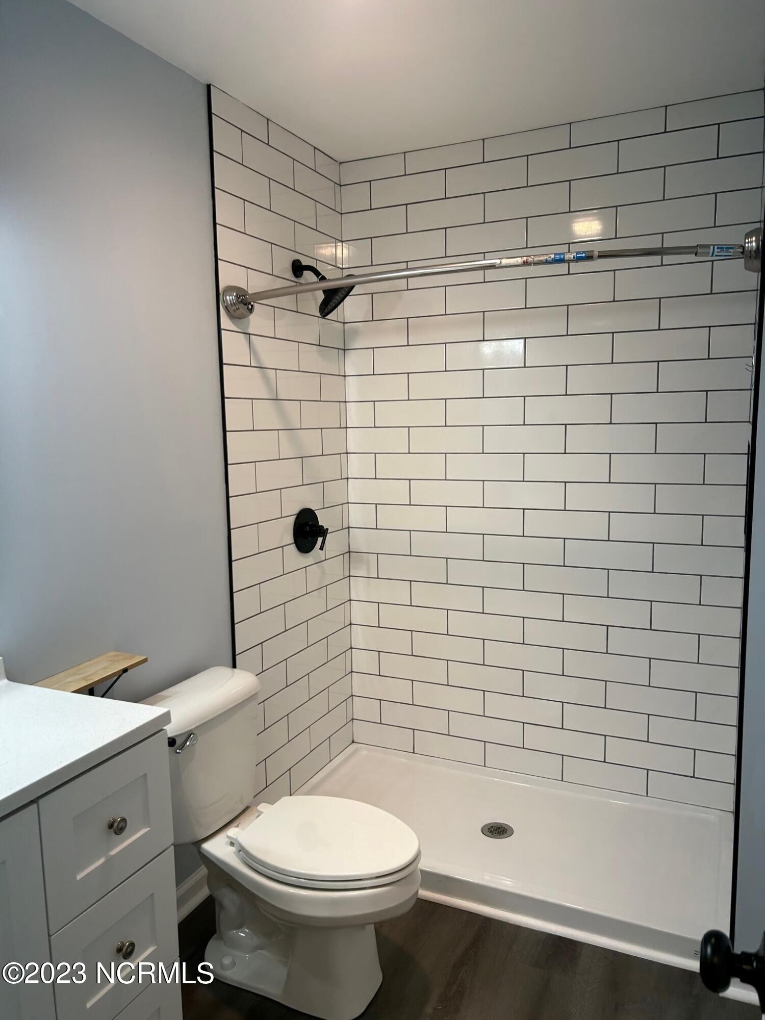 100546804 | Photo 16