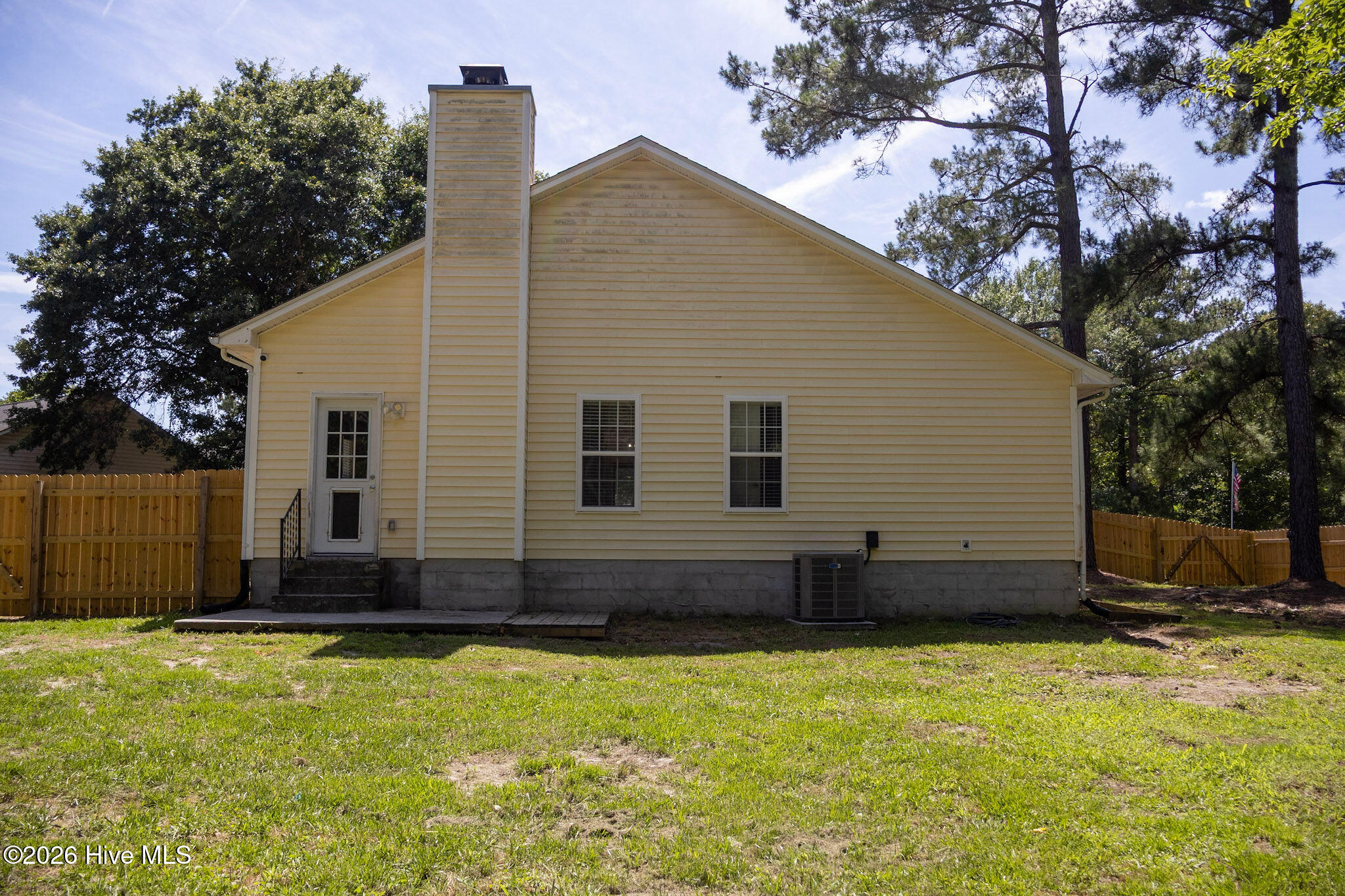 206 Blueberry Court,Hubert
