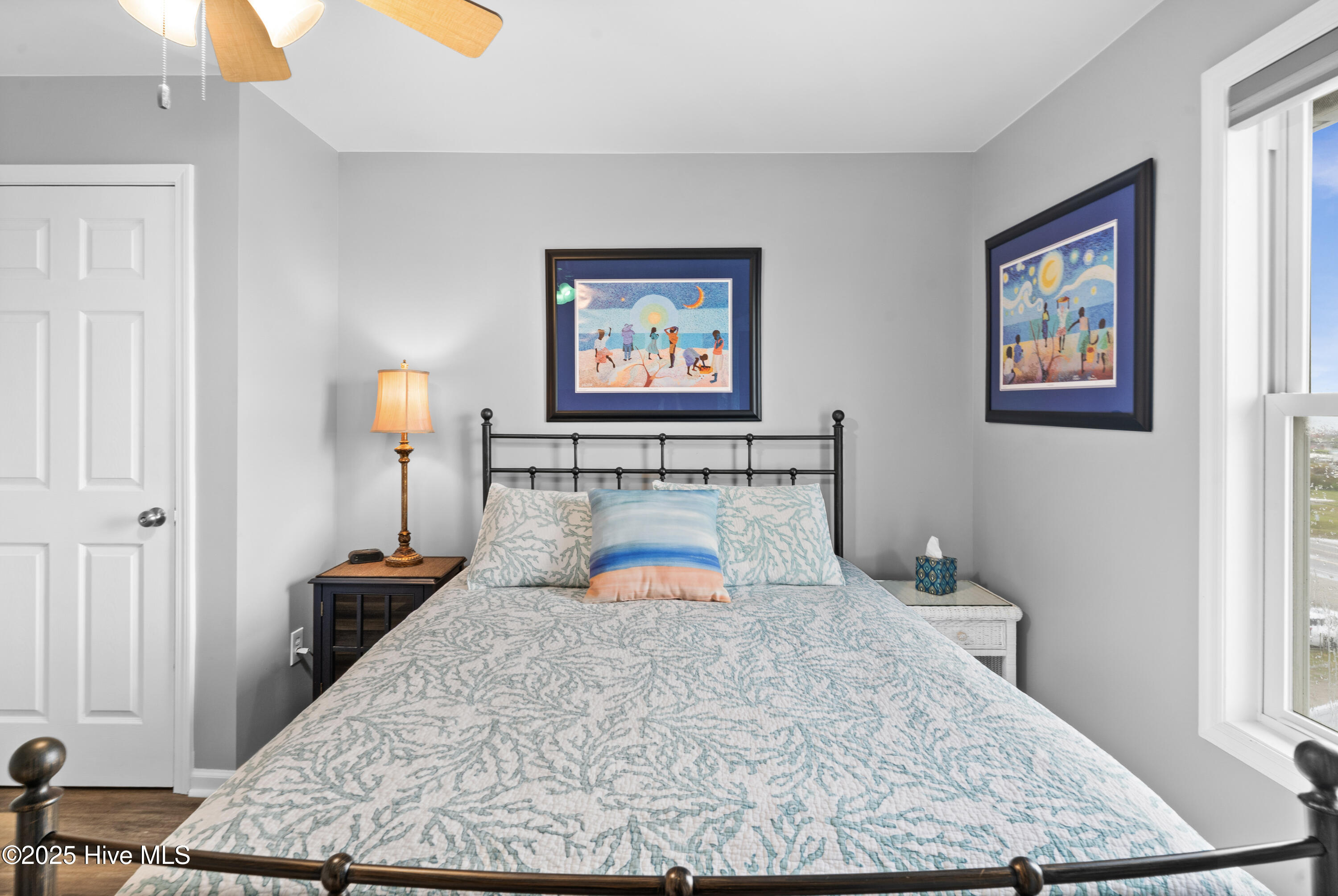 100523244 | Photo 19