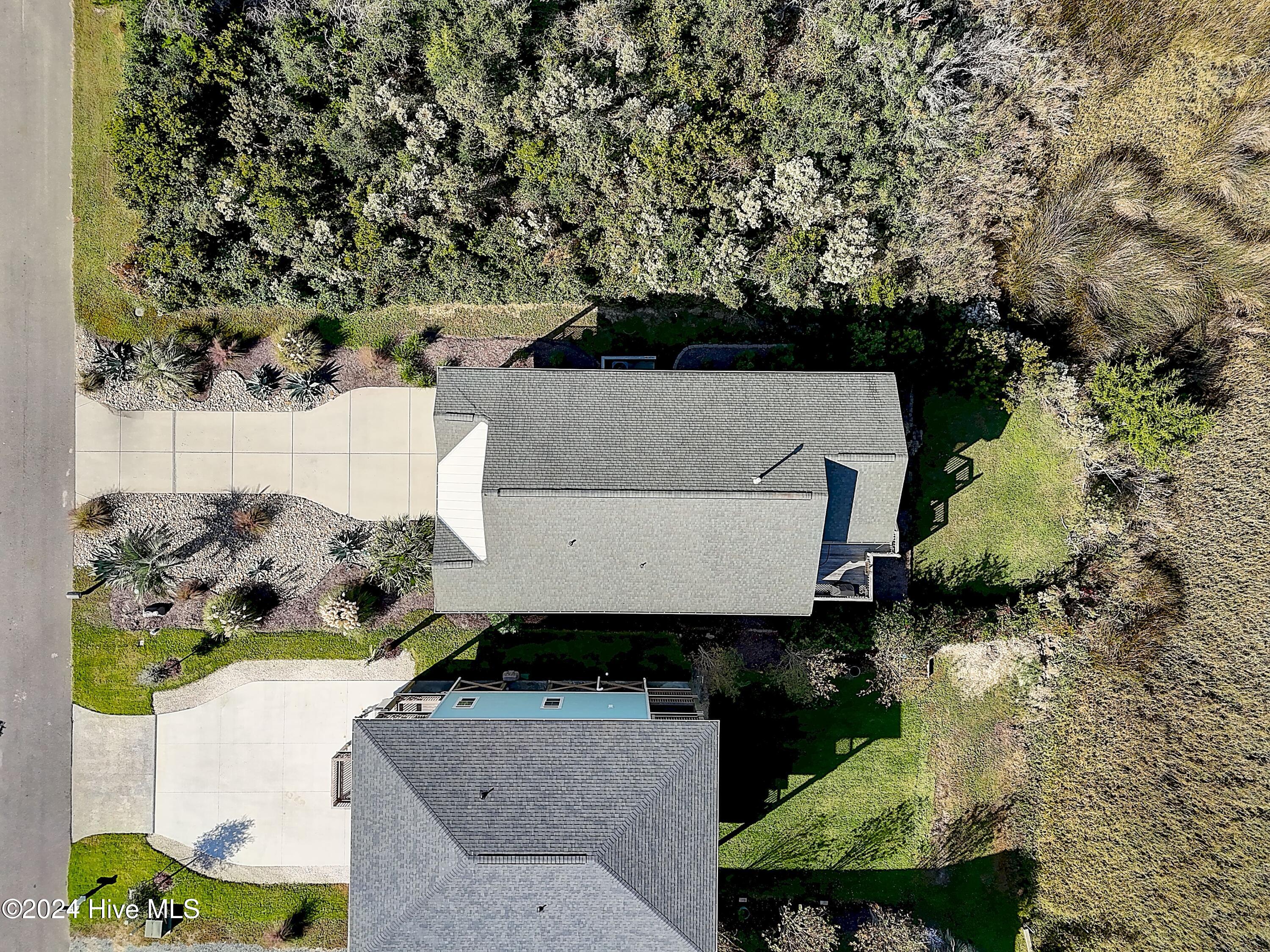 1020 W Pelican Drive, Oak Island, NC 28465 – photo 5: 1020 W Pelican